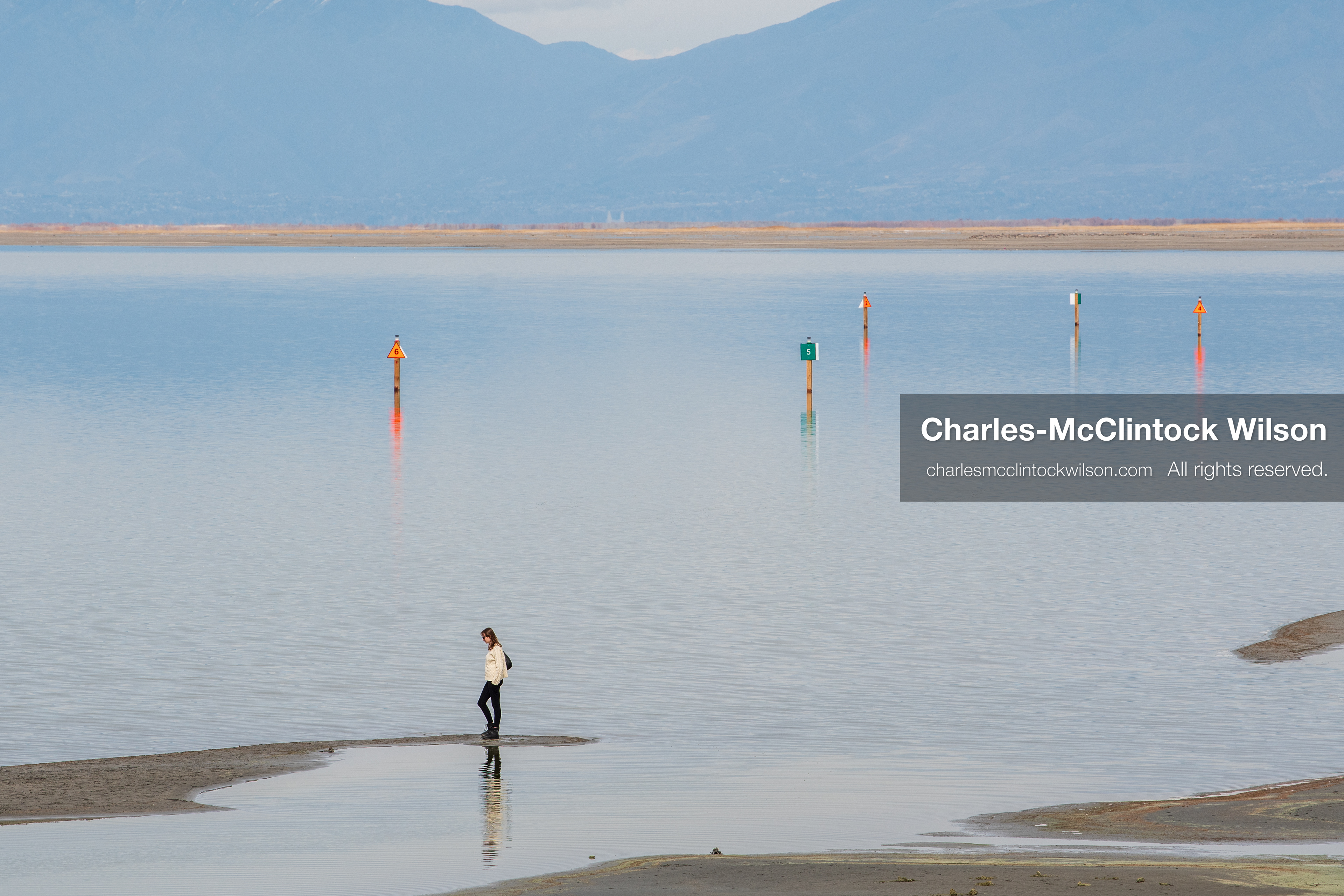 March 1, 2026, Great Salt Lake, Utah, USA: A person walks along the exposed shoreline of the Great Salt Lake as water levels in the region remain historically low. Reports from state officials and the Great Salt Lake Strike Team state that the lake continues to fall within a serious adverse‑effects range, with elevations among the lowest recorded in more than one hundred years. The lake has drawn increased public attention as lawmakers consider large‑scale water projects and long‑term plans to address declining conditions. (Credit Image: © Charles‑McClintock Wilson/ZUMA Press Wire)