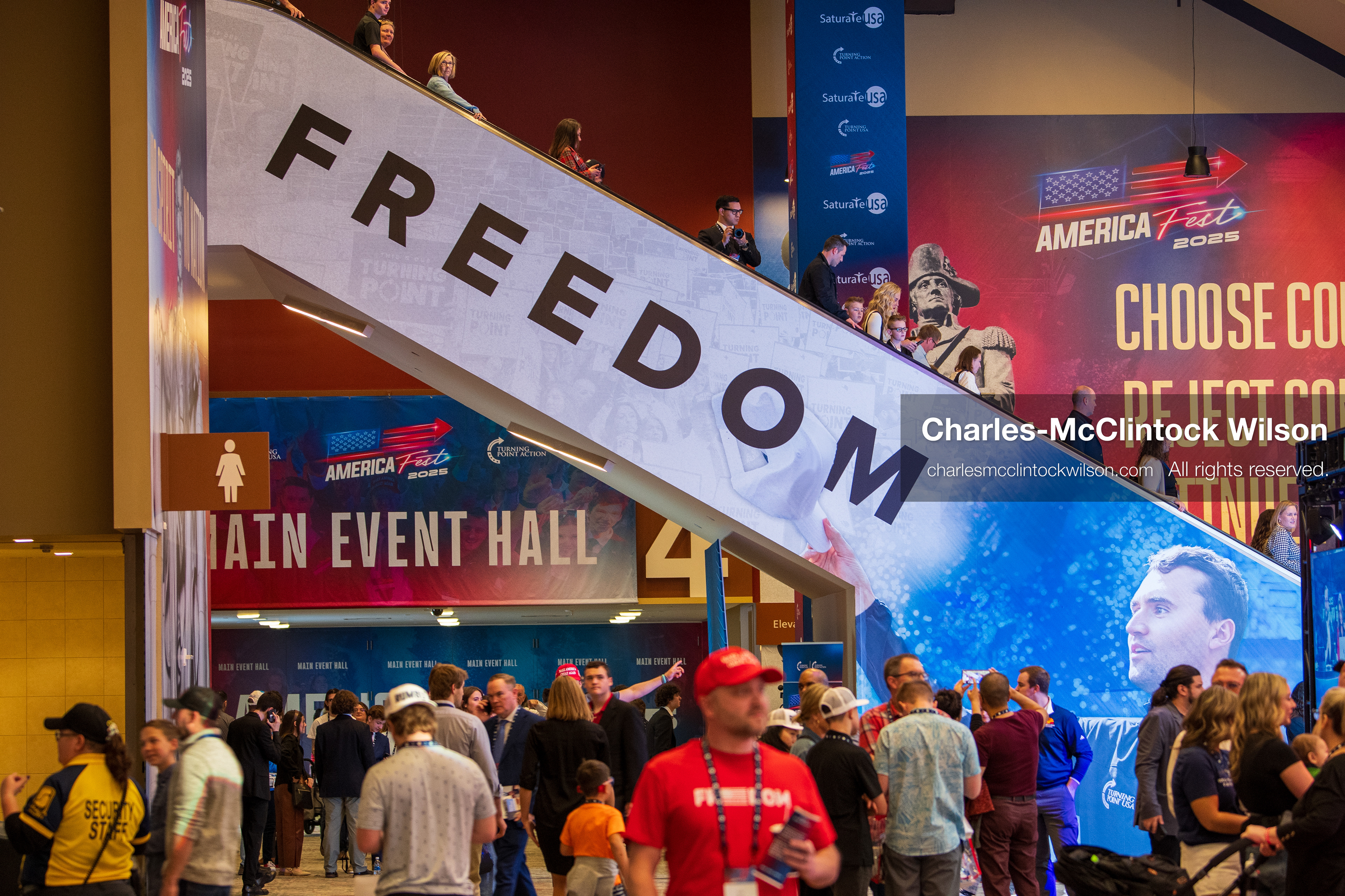 December 18, 2025, Phoenix, Arizona, USA: Attendees ride an escalator into the main hall during Turning Point USA's AmericaFest 2025 at the Phoenix Convention Center. (Credit Image: (c) Charles-McClintock Wilson/ZUMA Press Wire)