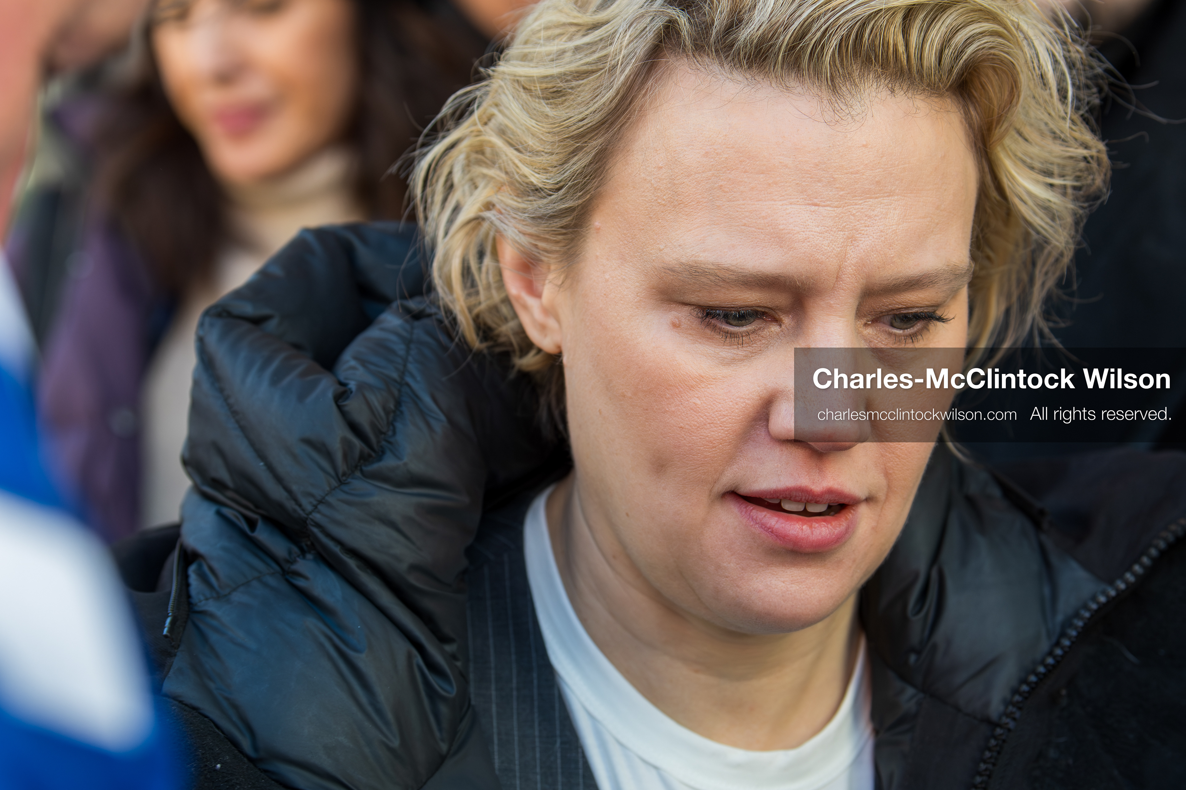 January 26, 2026, Park City, Utah, USA: US actress and comedian KATE MCKINNON signs autographs while leaving The Vulture Spot during the 2026 Sundance Film Festival in Park City, Utah. (Credit Image: © Charles McClintock Wilson/ZUMA Press Wire)