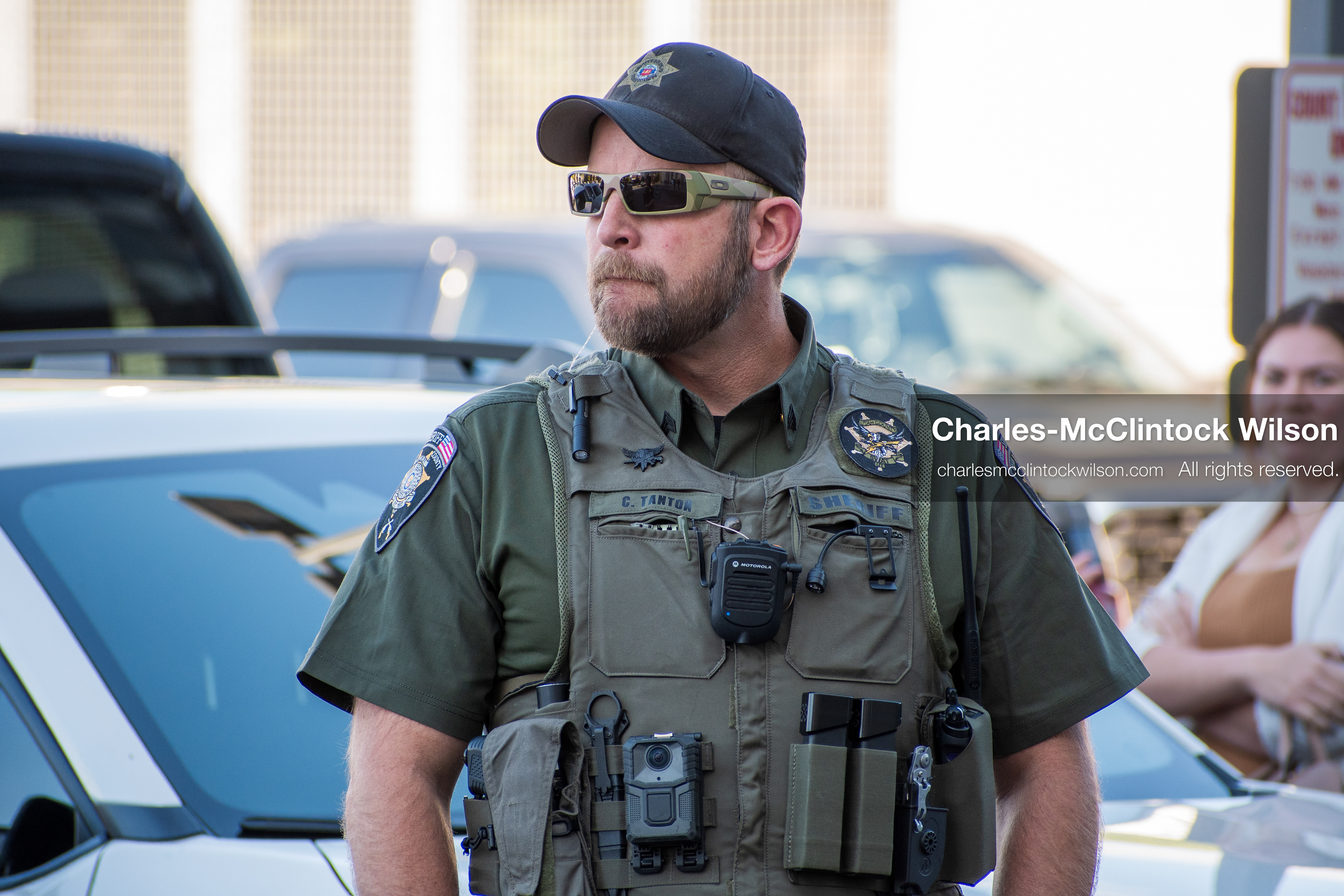 SEPTEMBER 29, 2025 — PROVO, UTAH, USA: A law enforcement officer stands outside the Utah County Court during a waiver hearing for Tyler Robinson. Robinson, charged with aggravated murder in the September 10 shooting death of conservative activist Charlie Kirk at Utah Valley University, appeared virtually for the proceedings. (Credit Image: © Charles‑McClintock Wilson / ZUMA Press Wire)