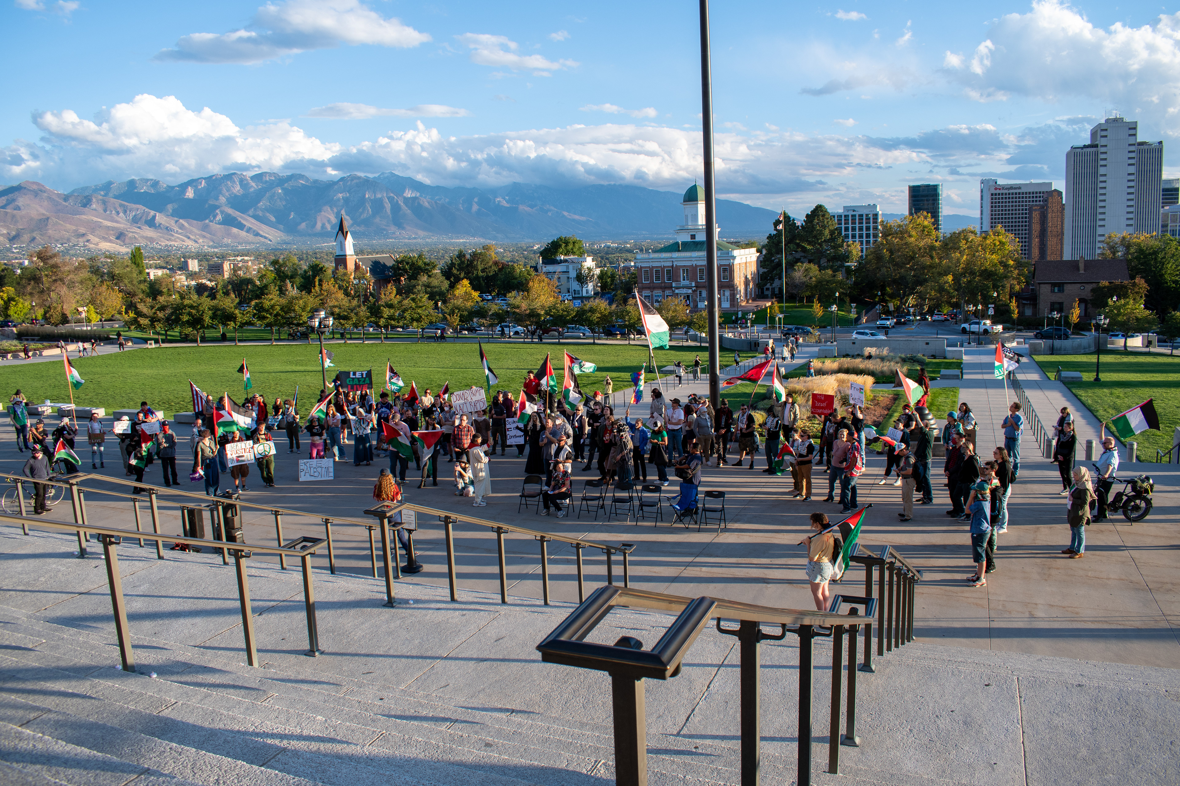 October 10, 2025, Salt Lake City, Utah, USA: Pro-Palestine demonstrators gather in front of the Utah State Capitol during the Free Palestine Rally. Participants hold flags and signs as part of the public demonstration. (Credit Image: © Charles-McClintock Wilson/ZUMA Press Wire)