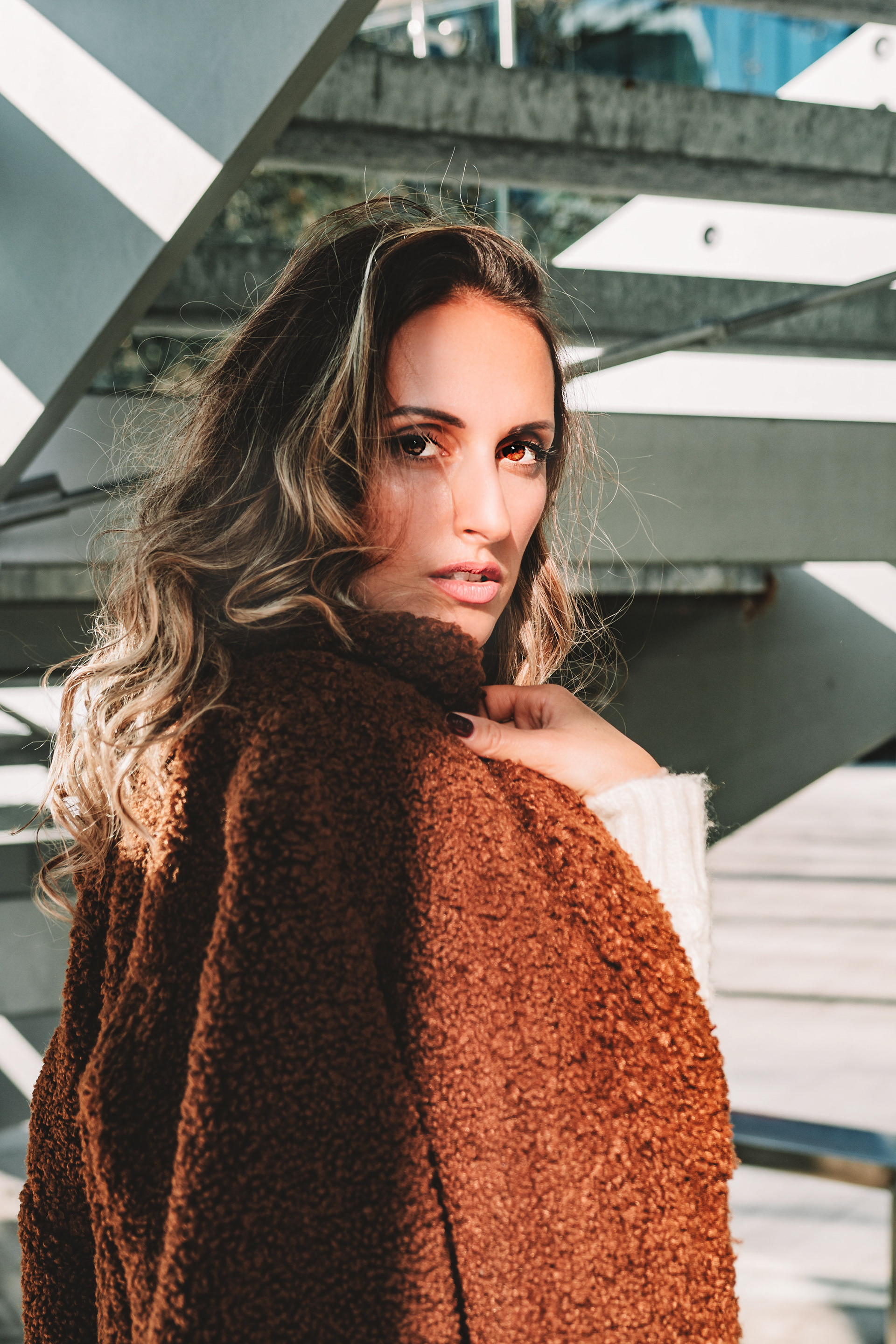 Portrait urban con Martina, shooting in una zona particolare di Bologna