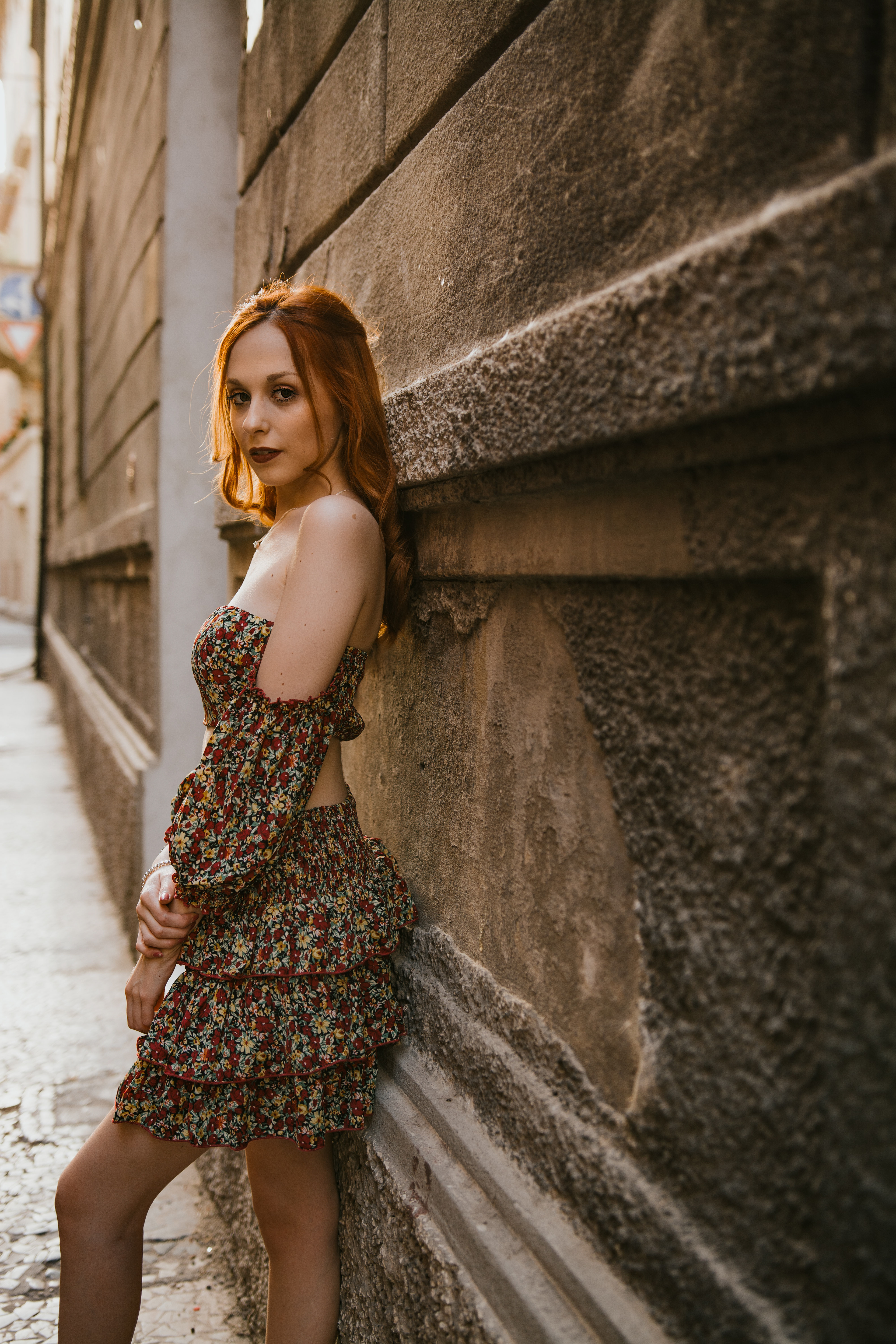 Shooting con Arianna tra i portici di Modena