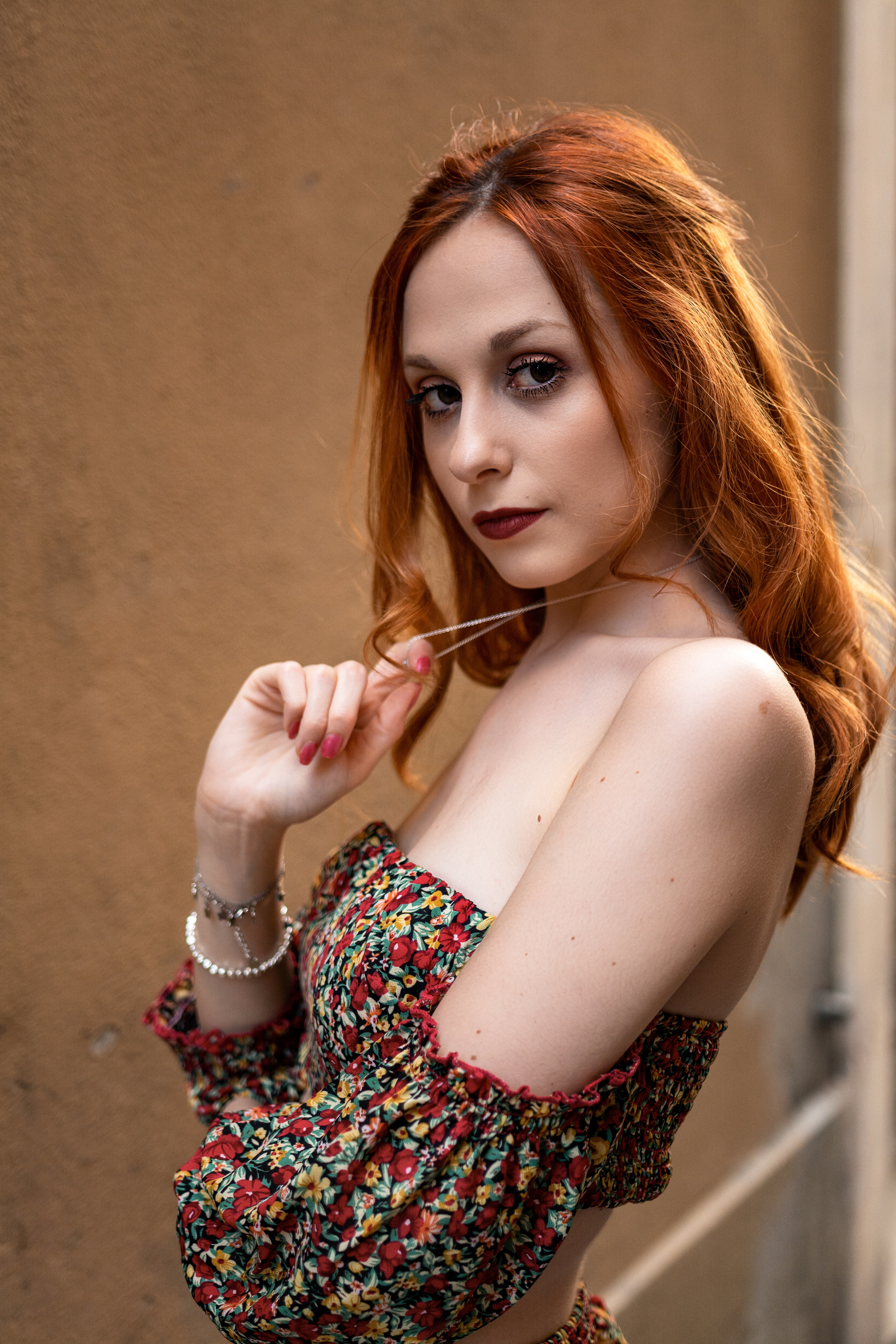 Shooting con Arianna tra i portici di Modena