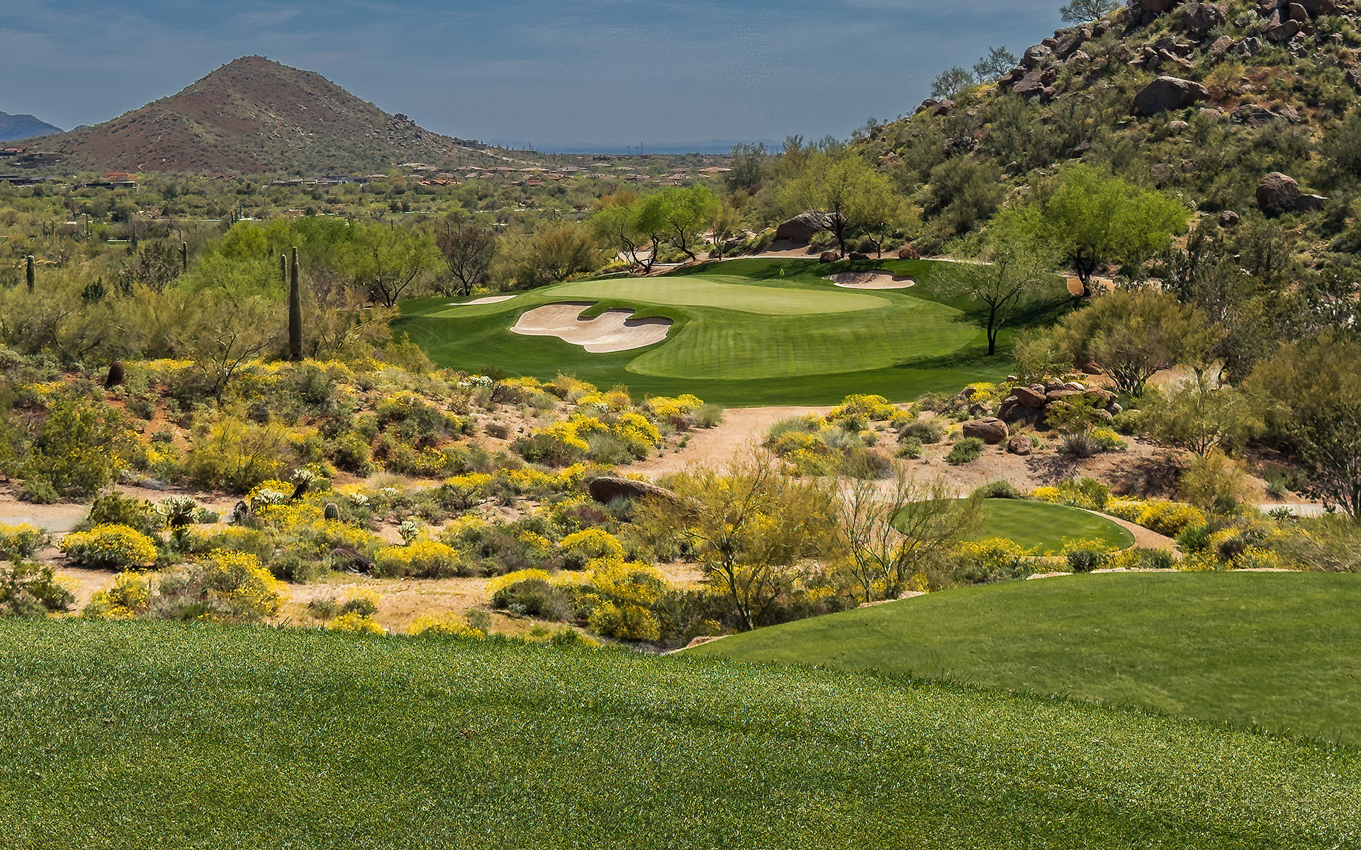 Whisper Rock Golf Club, par 3, 14th hole, Fazio Upper Course in Scottsdale, Arizona.