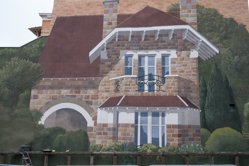 An architectural continuity and blending in with the surroundings and style was required. Enghein-les-Bains near Paris.