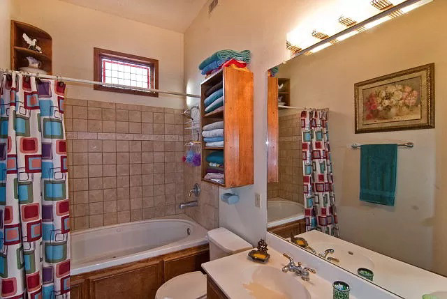 Master bath | Before