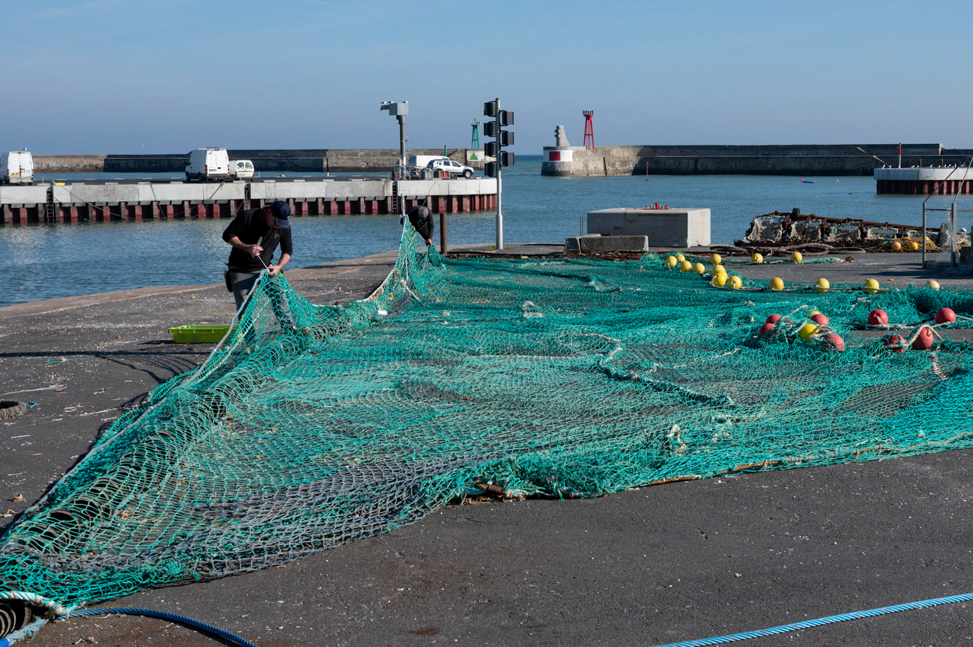 Mending the nets Port en Bessin