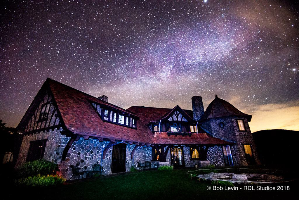 Milkyway over Castle in the Clouds