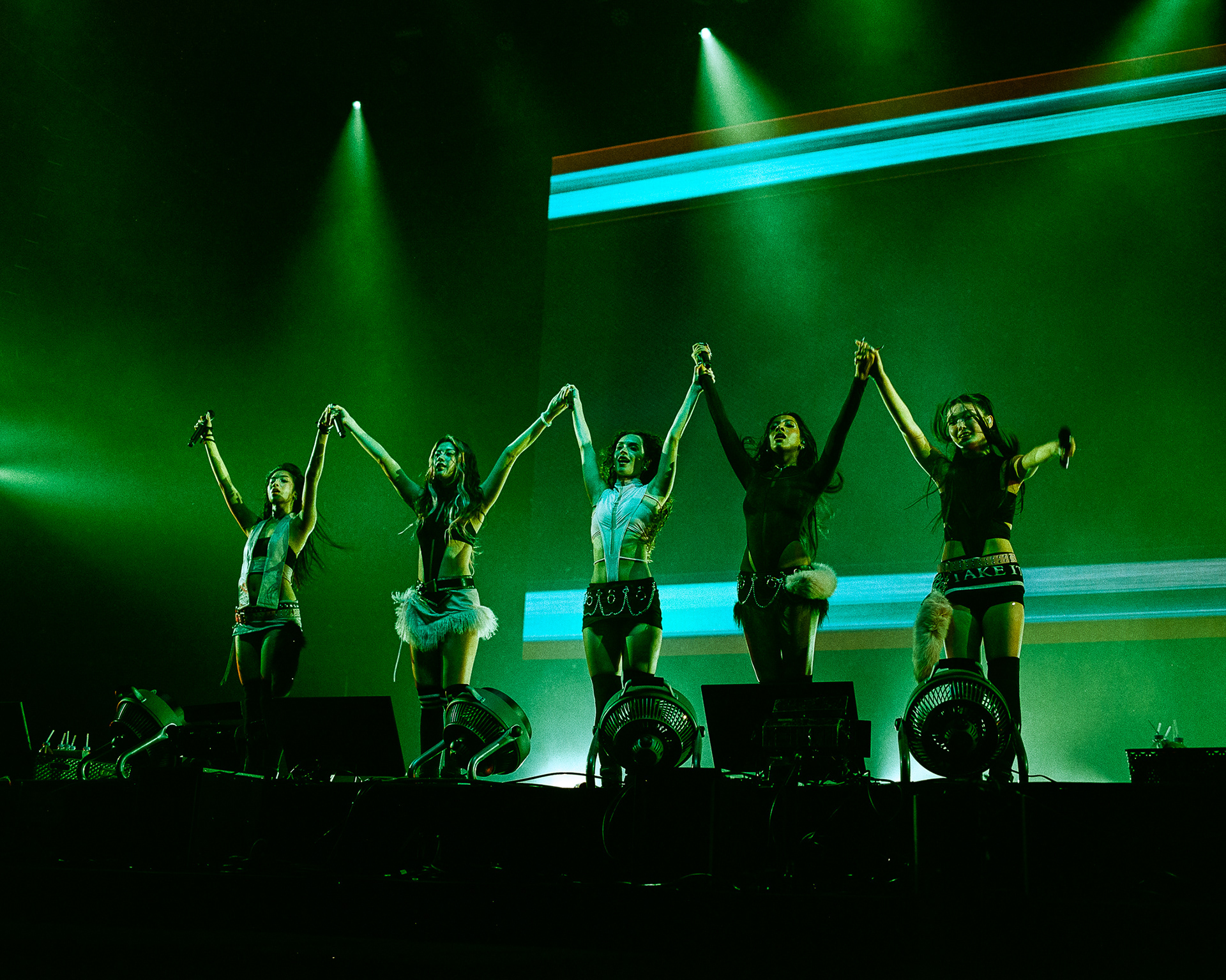 Conifero - Photography Portfolio - KATSEYE TOKYO SUMMER SONIC 2025