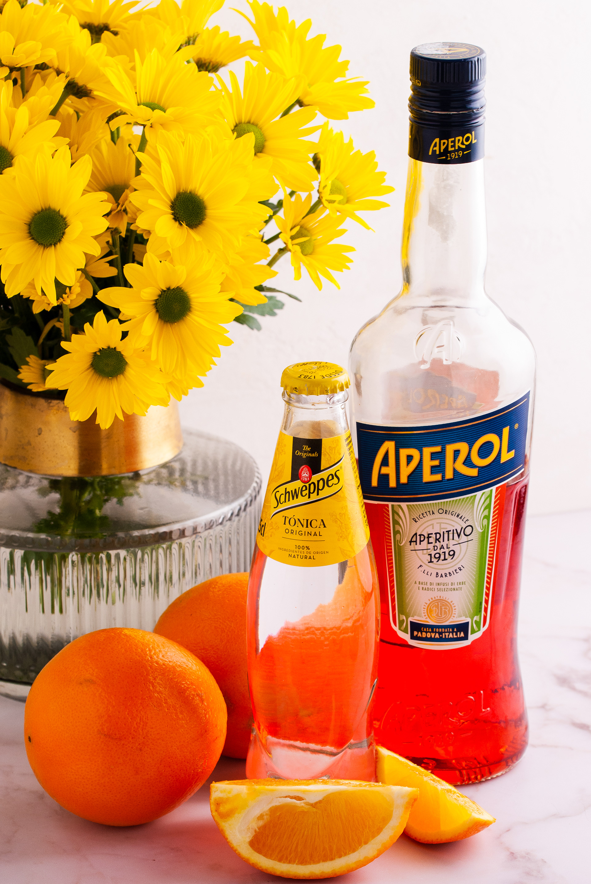 Aperol-Schweppes-Sugar and cloth