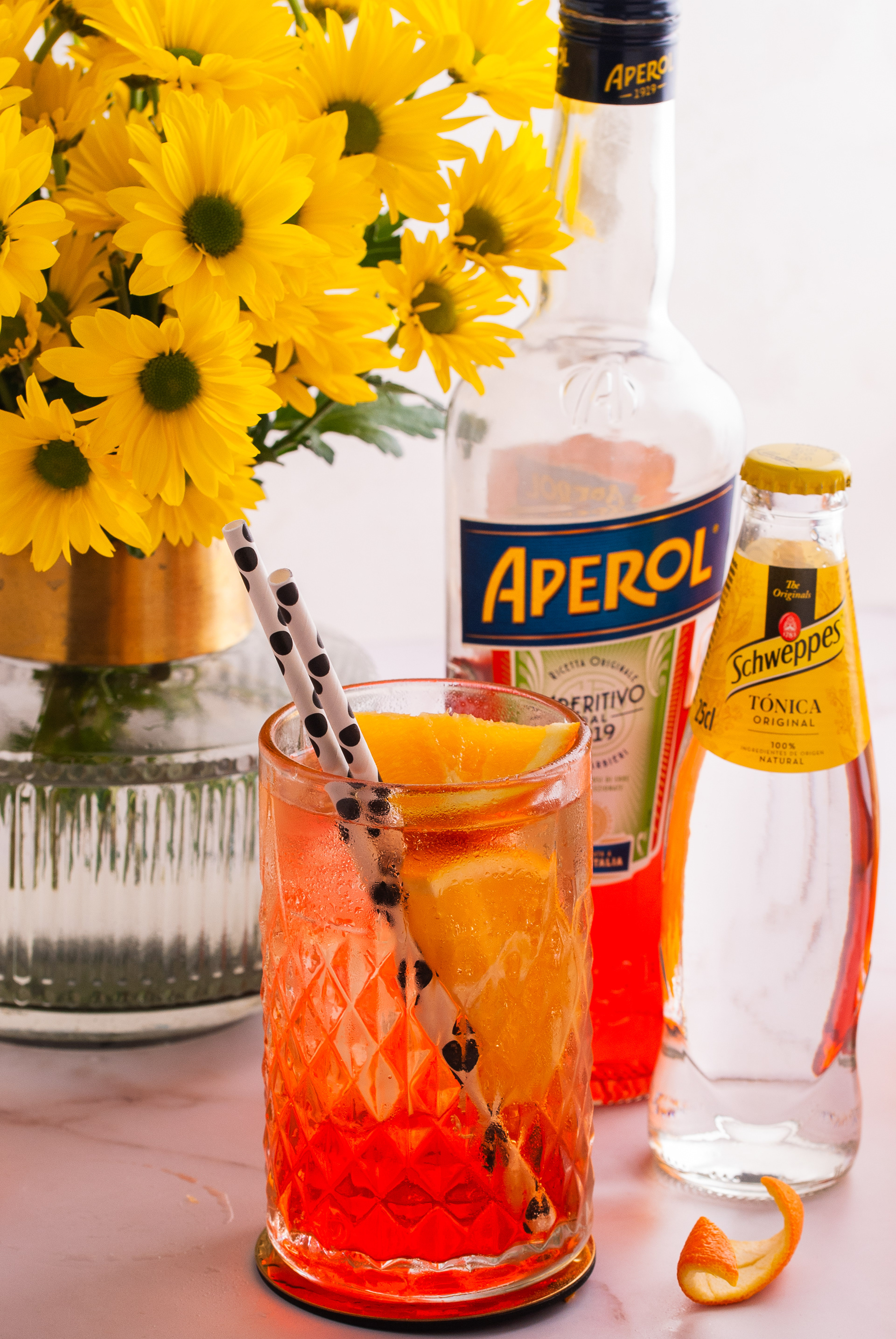Aperol-Sugar and cloth