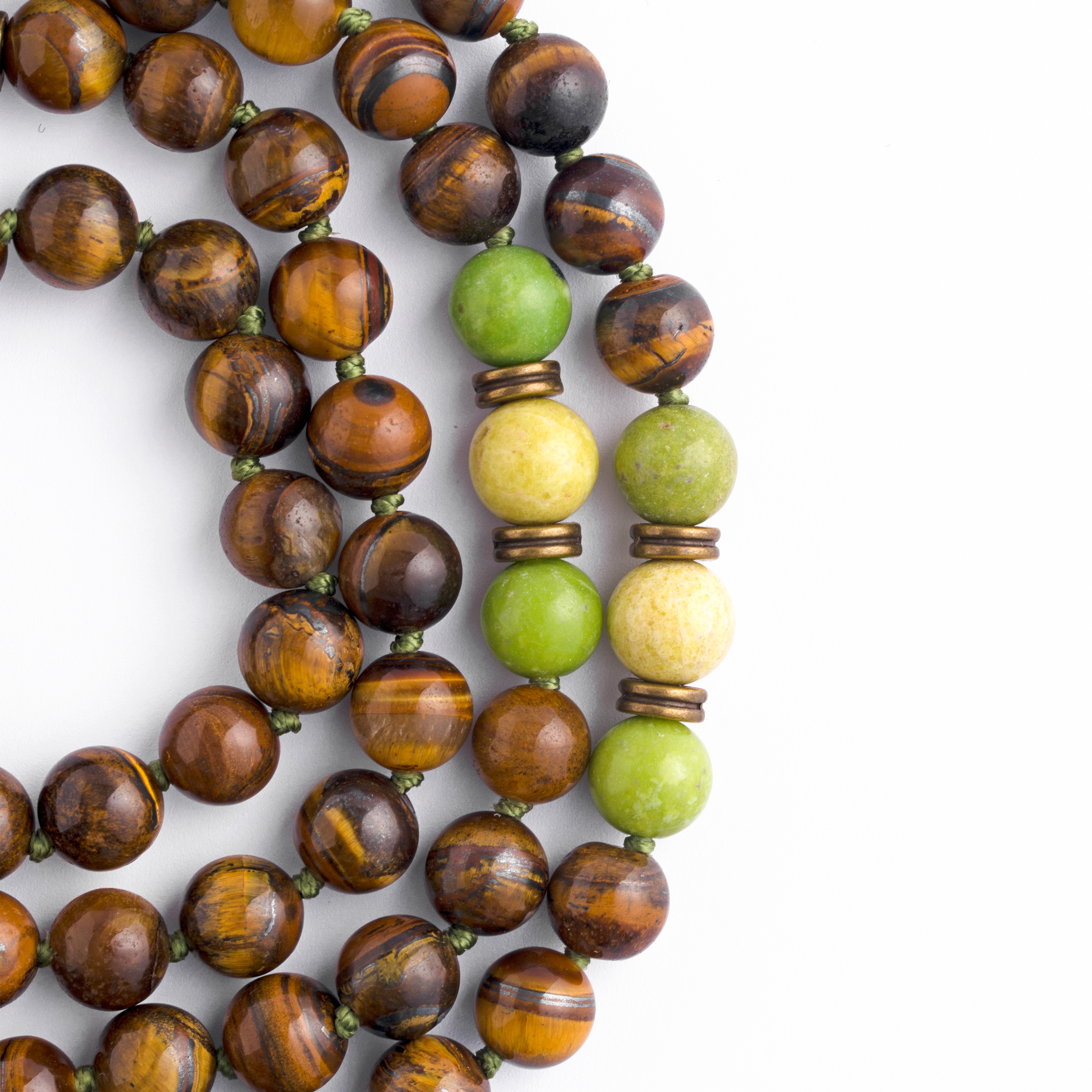 Chakra 108 mala macro