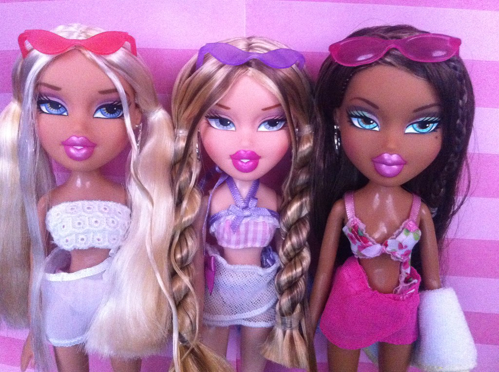 Bratz Licensed Advertising - Dianna's Portfolio