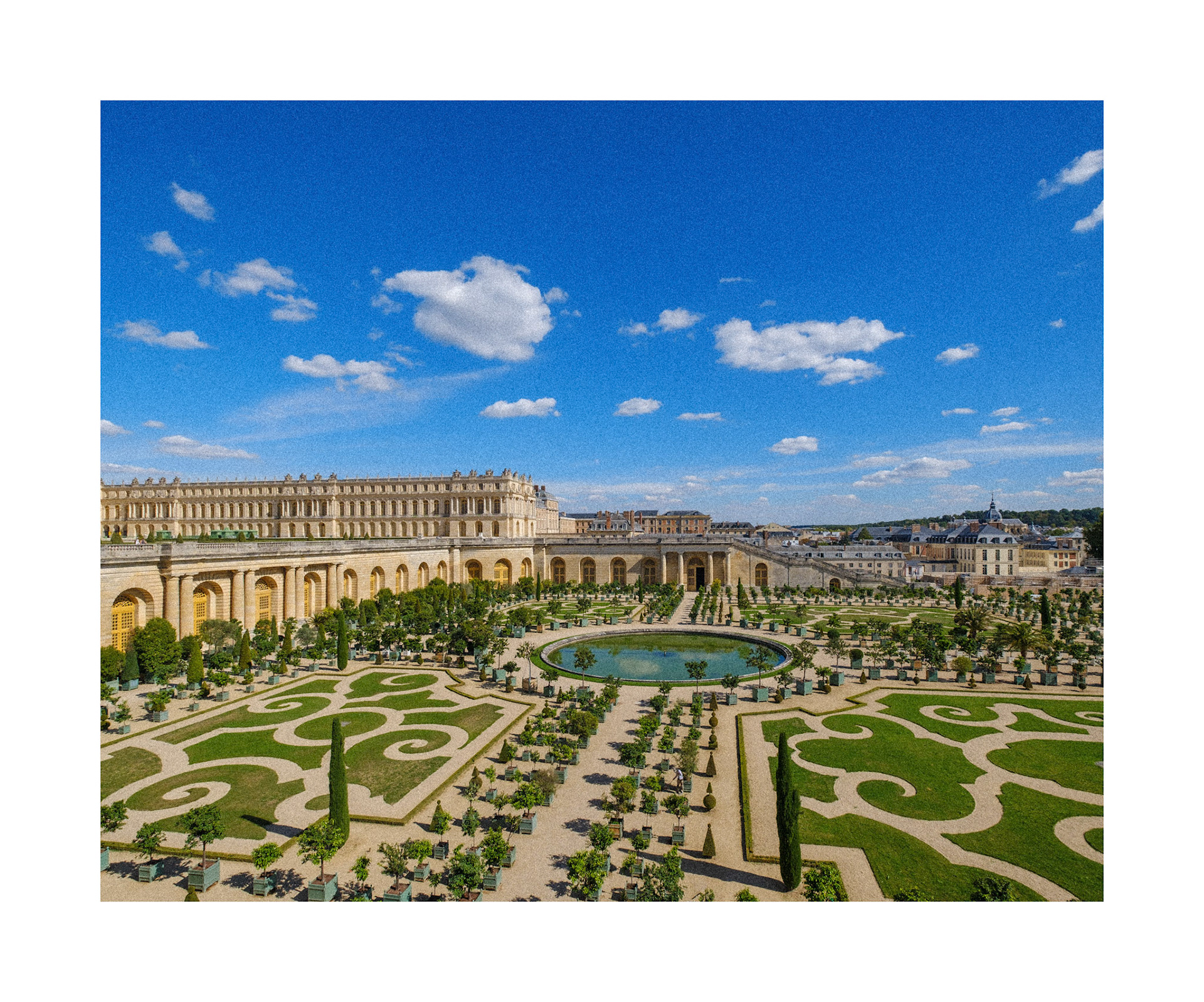 VERSAILLES