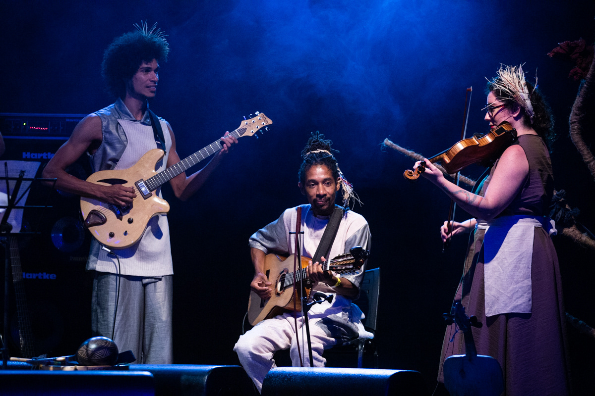 Clarianas, turnê de lançamento do álbum "Quebra Quebranto". Sesc Campo Limpo, 2019.