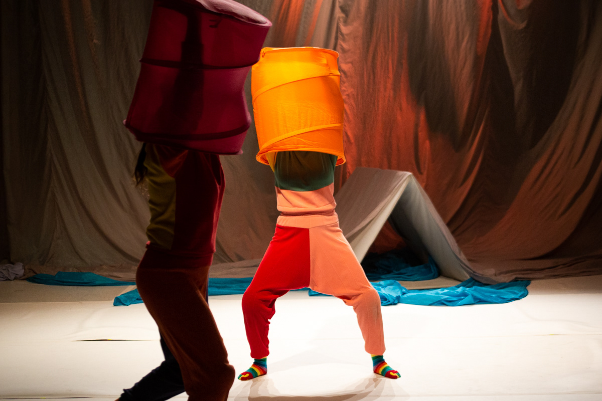 Cuco com Caixa do Elefante Teatro de Bonecos. Sesc Campo Limpo, 2019.