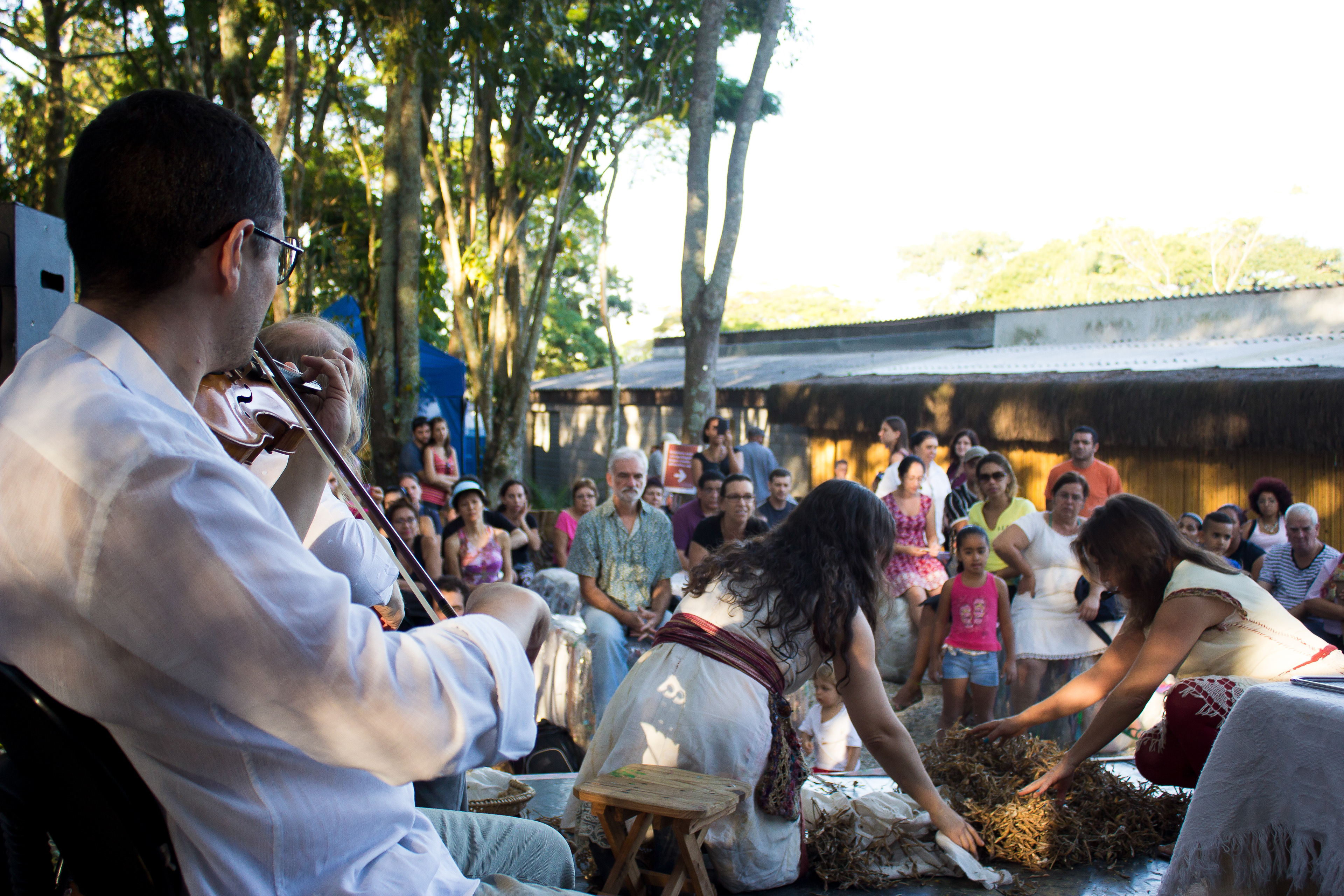 Pétala por Pétala, Cantos de Trabalho com Cia. Cabelo de Maria. Sesc Interlagos, 2014.
