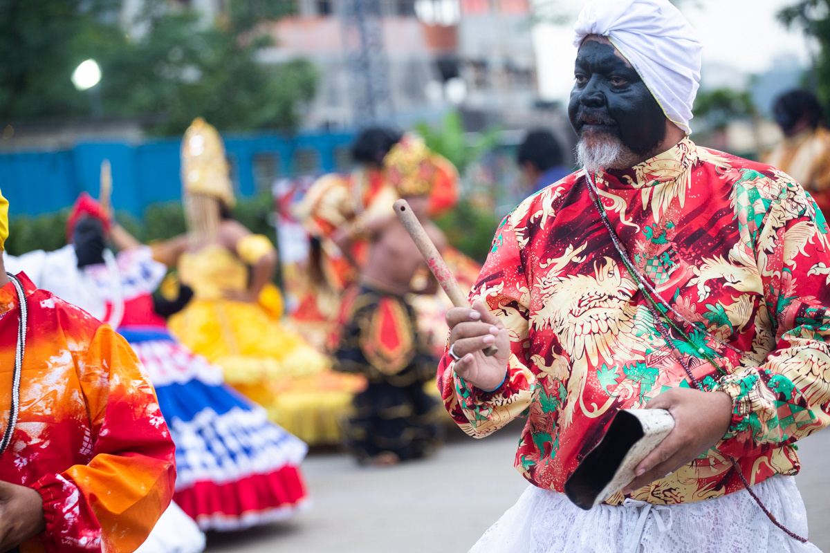 Do 13 ao 20 (Re)Existência do Povo Negro: Maracatu Az de Ouro (CE). Sesc Campo Limpo, 2019.