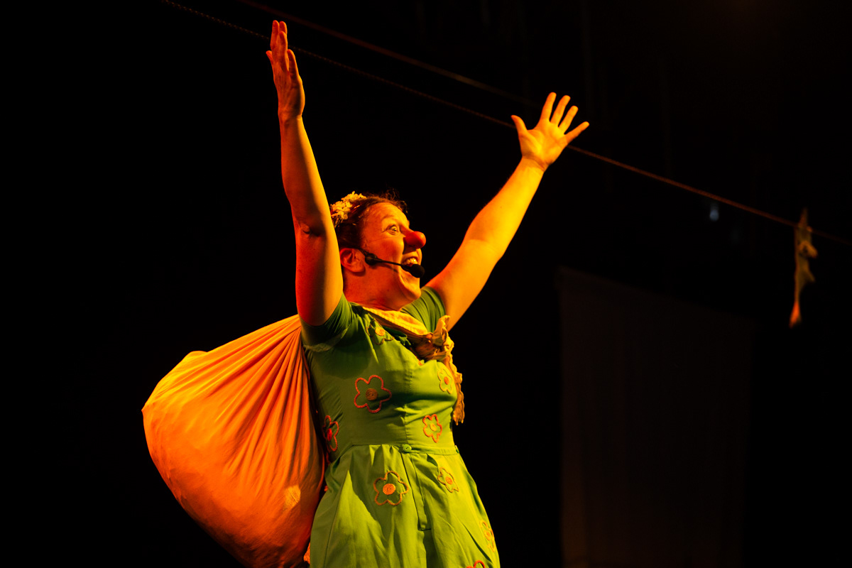 Festcal | Ingue: O Palhaço do Teatro. Sesc Campo Limpo, 2019.