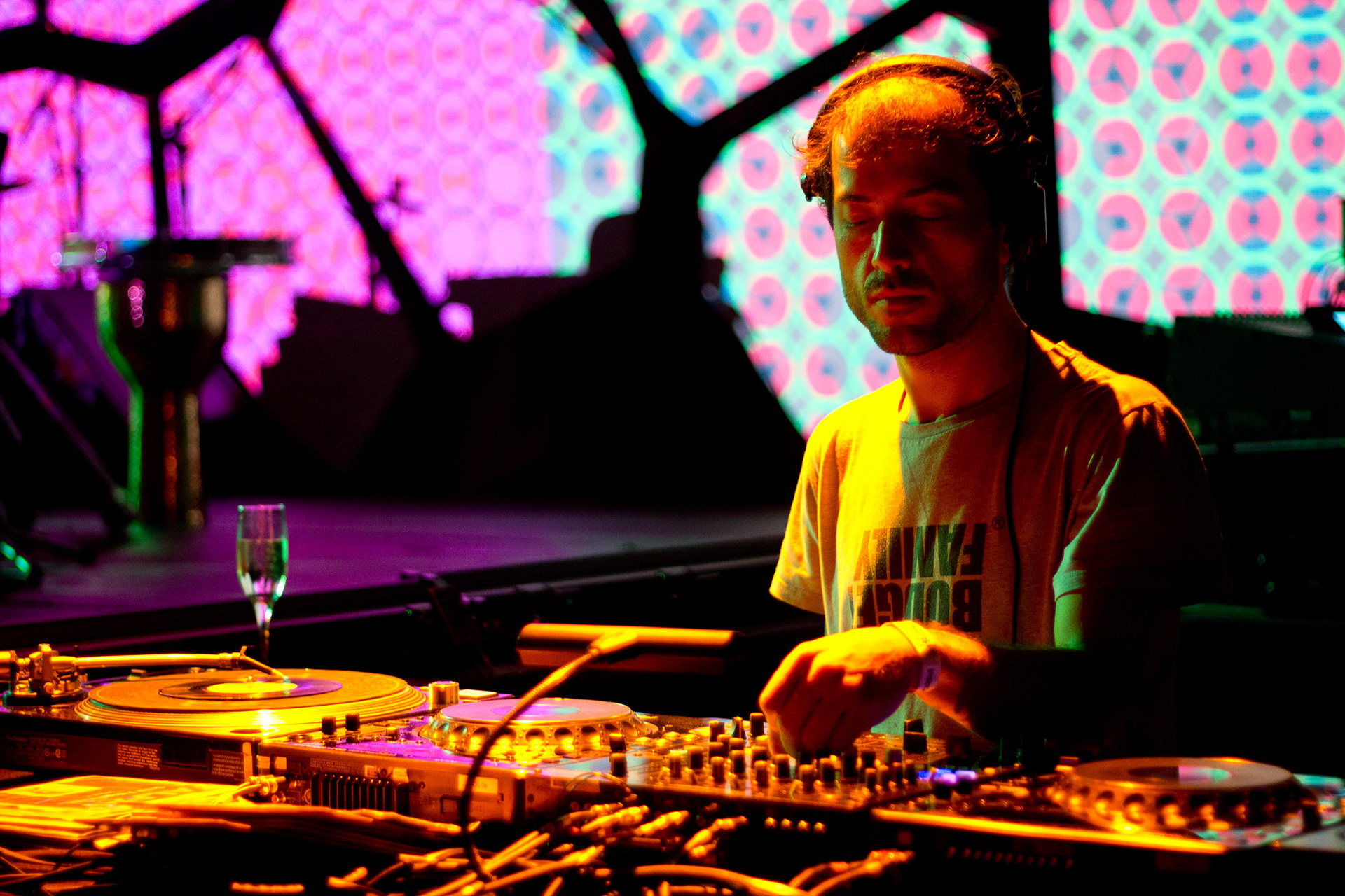 "Festival Istambul Agora". Sesc Pompeia, 2012.