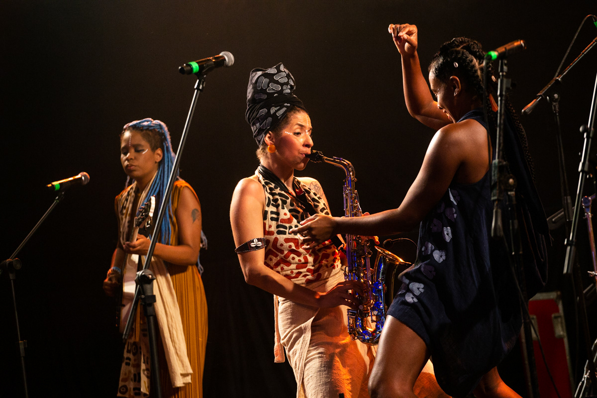 Funmilayo Afrobeat Orquestra. Sesc Campo Limpo, 2020.