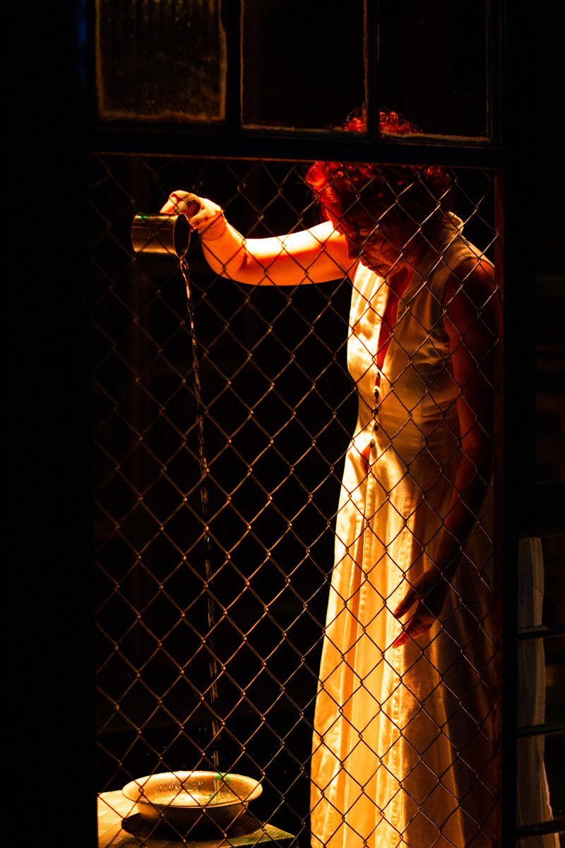 Enquanto ela dormia com Teatro de Vertigem. Sesc Campo Limpo, 2019.