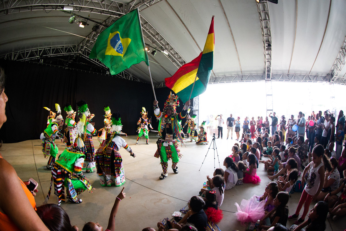 Carnaval com Fraternidad Tinkus Wayna Lisos (BO). Sesc Campo Limpo, 2019.