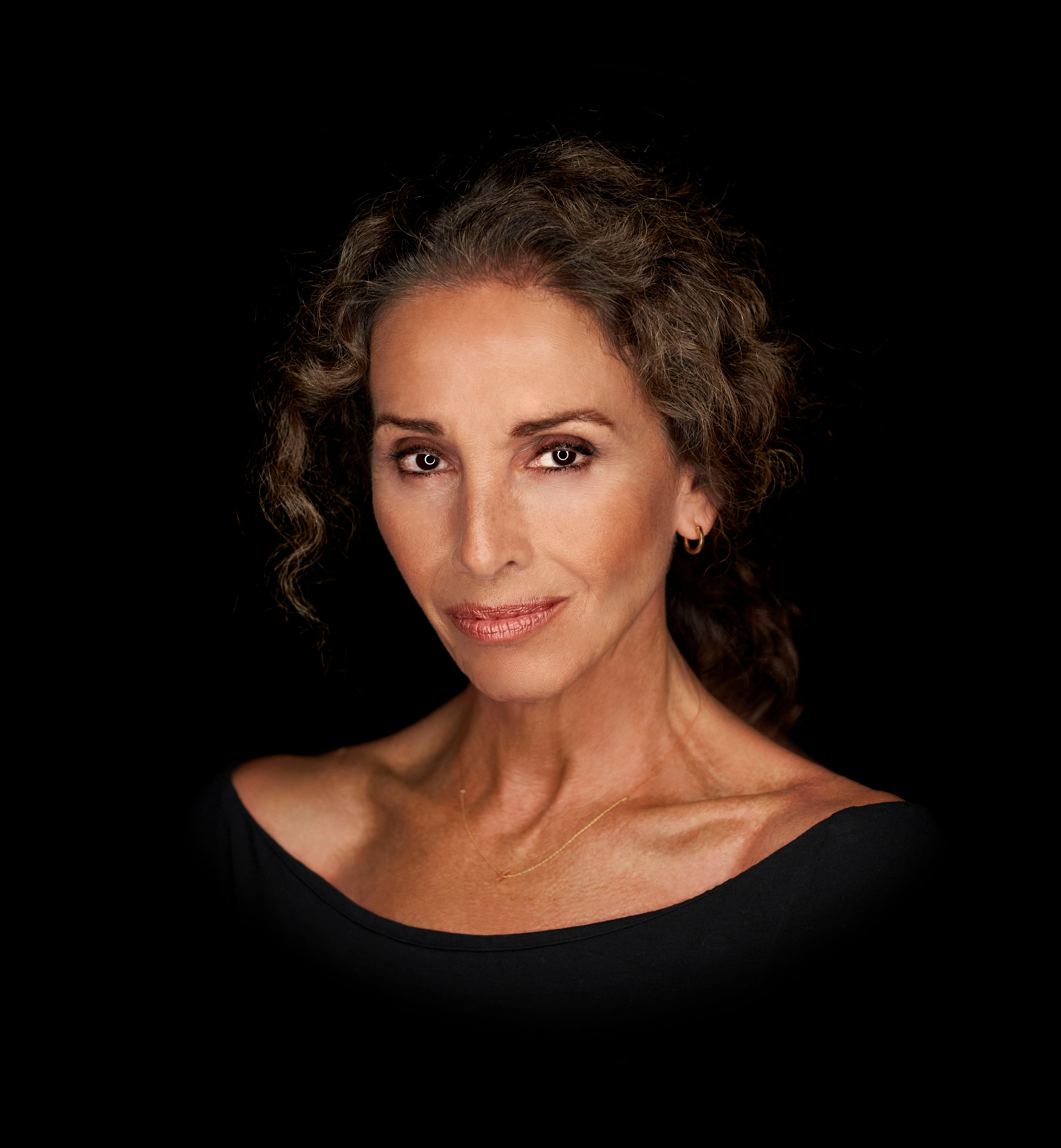 ANA BELÉN