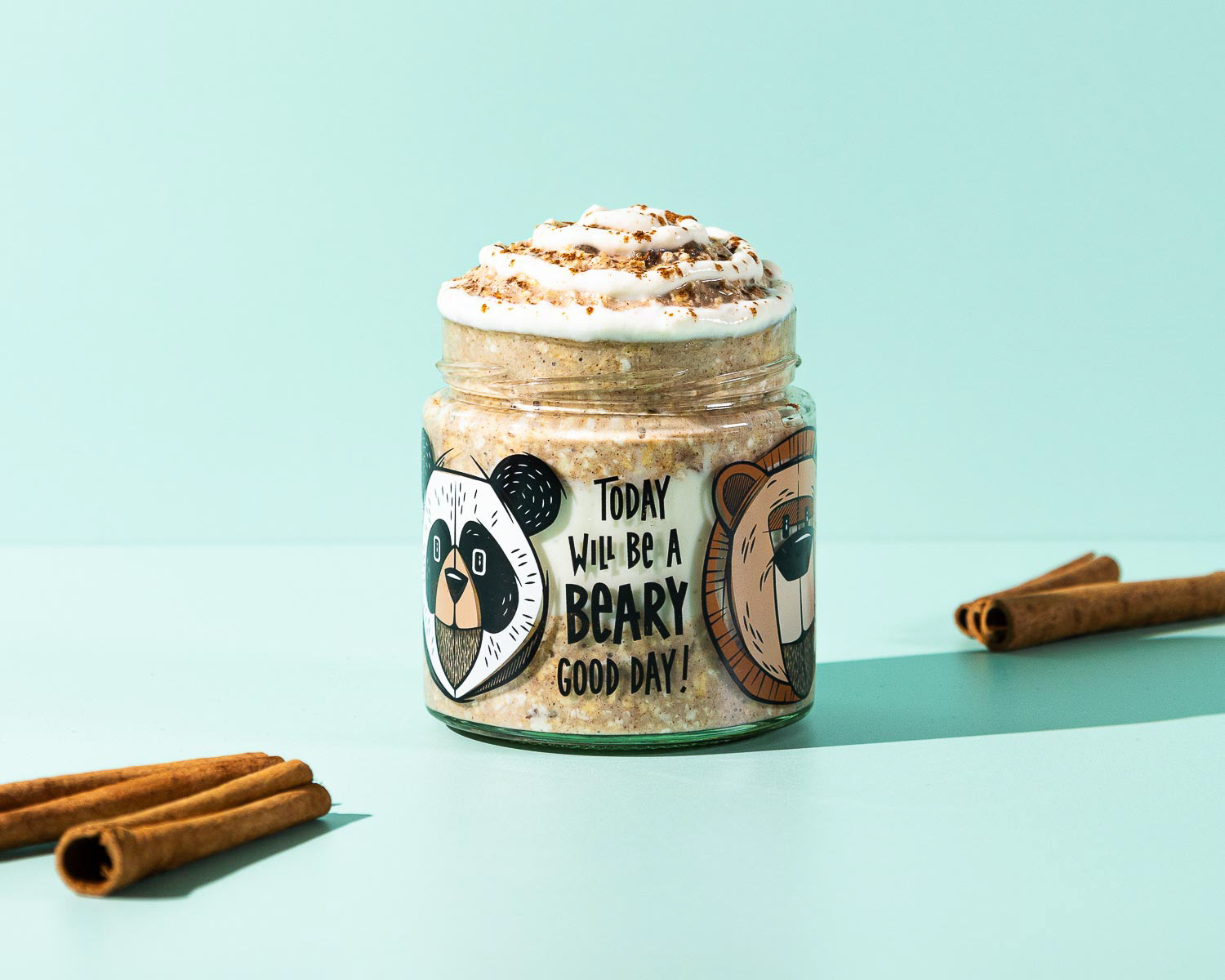 overnight oats jar with a positive writing - Dutch food photographer