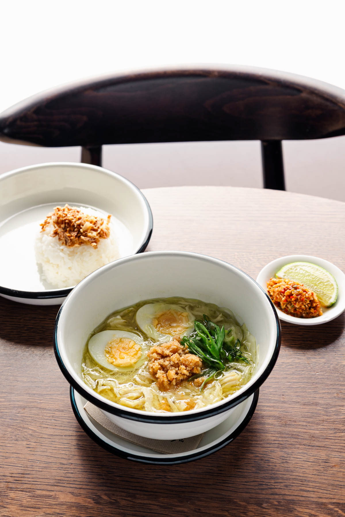Indonesian yellow soup, photographed by an Amsterdam food photographer.