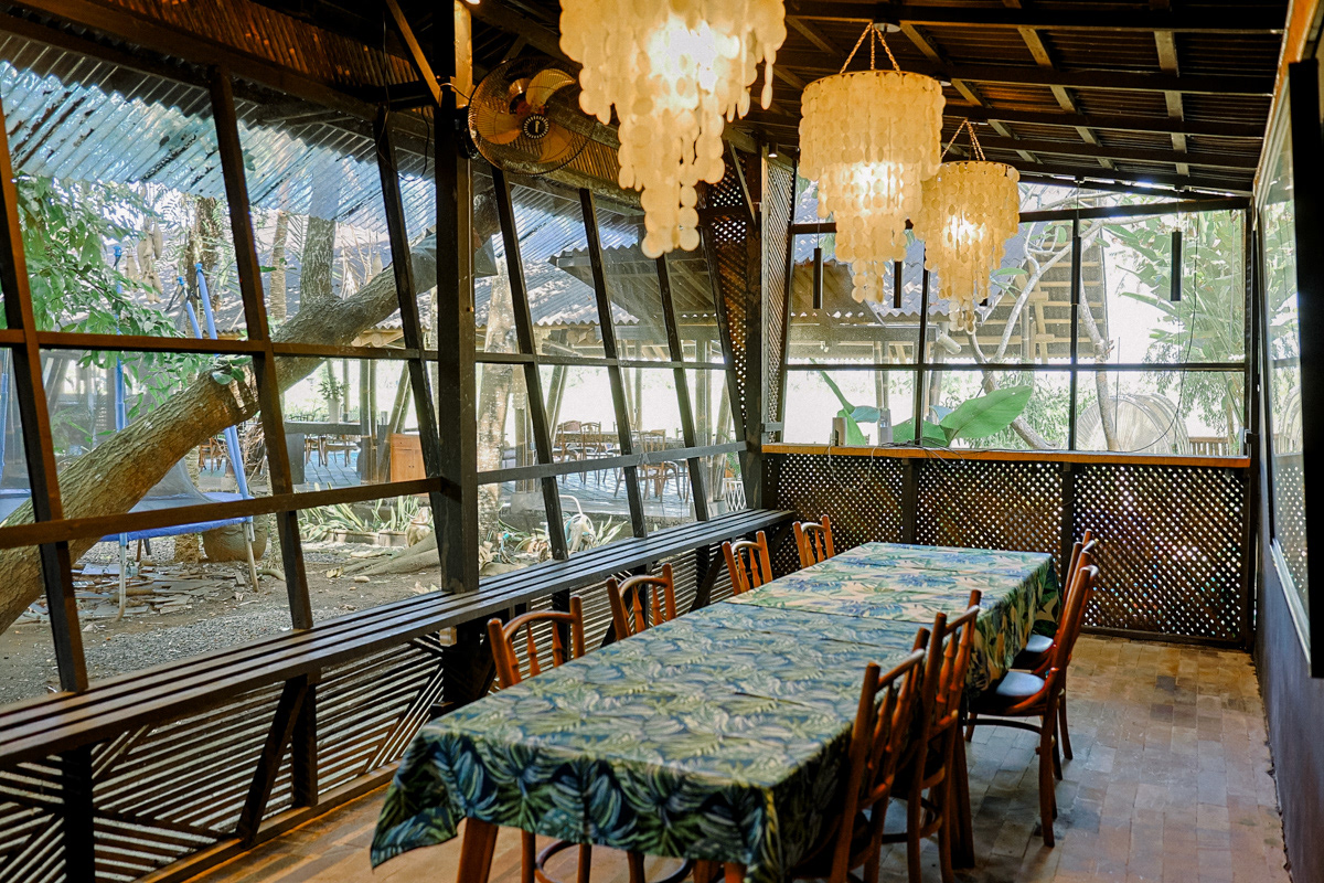 Bali restaurant interior photography.