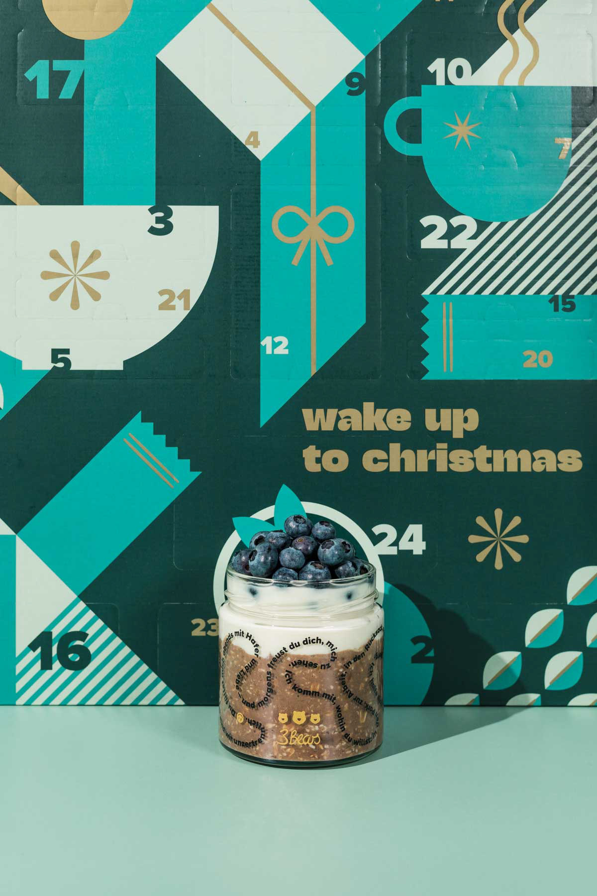 Limited style Christmas overnight oats jar.