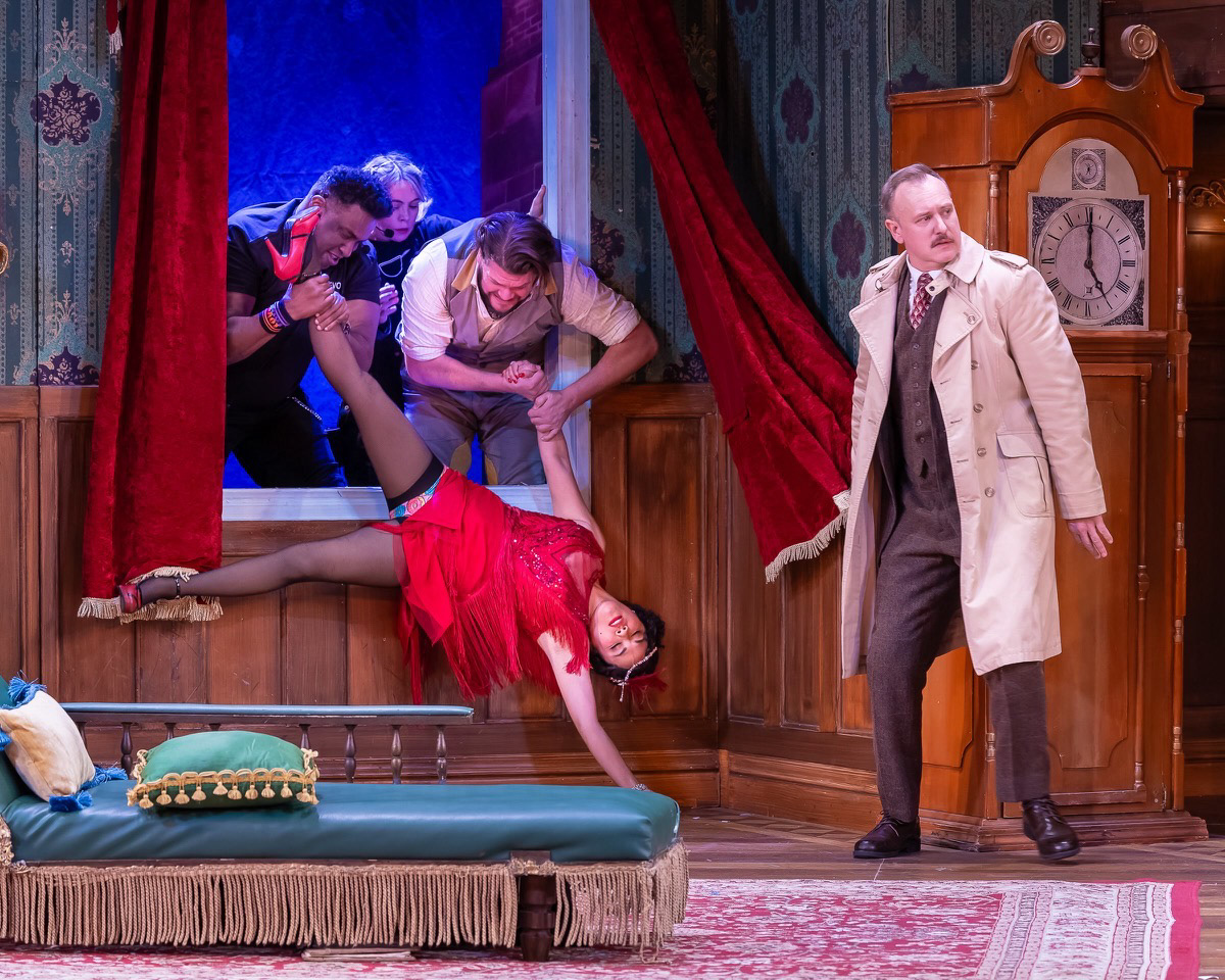 The Play That Goes Wrong - Sandra - La Mirada