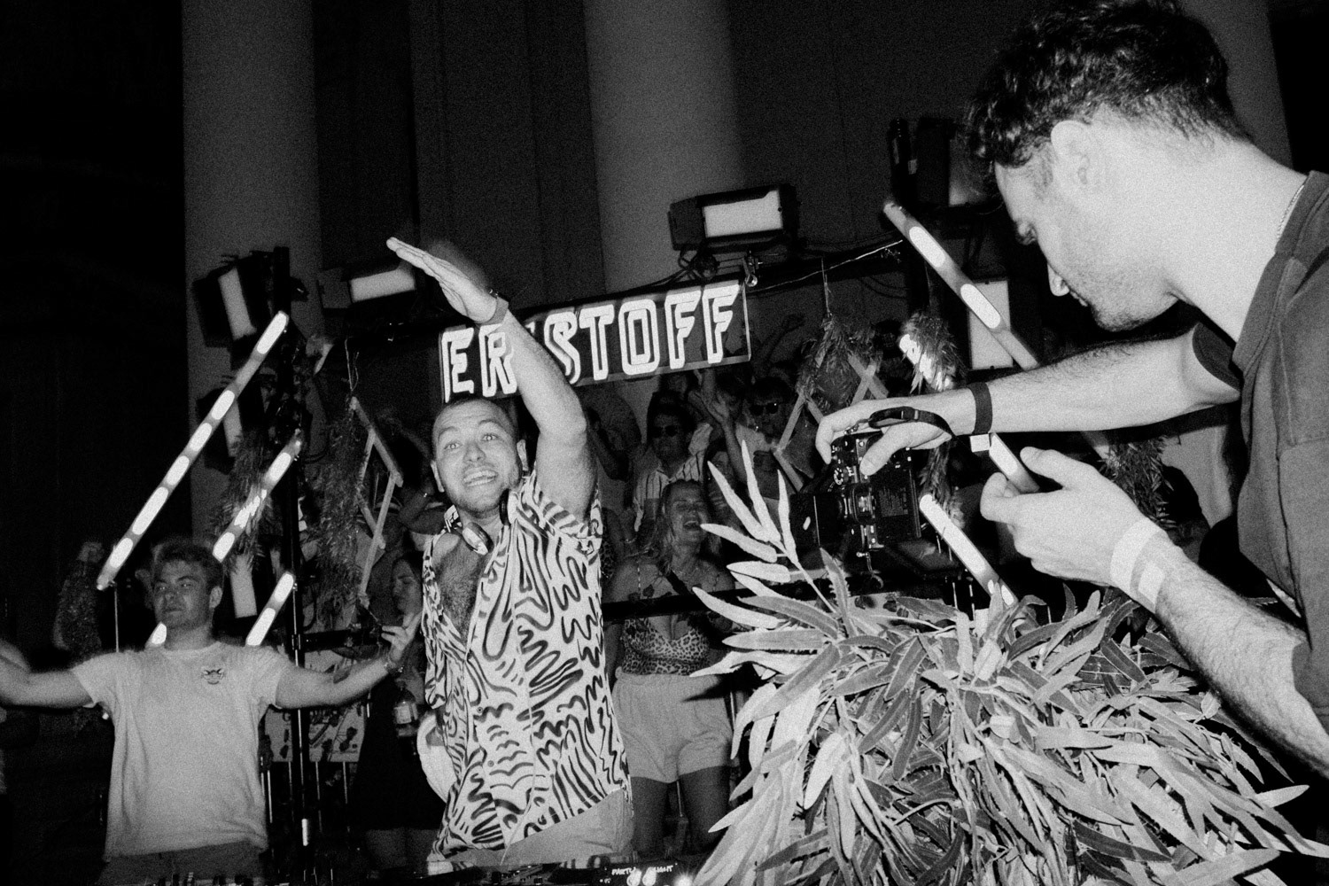 ECHTER CONSTI @ OPEN CHURCH RAVE 2025