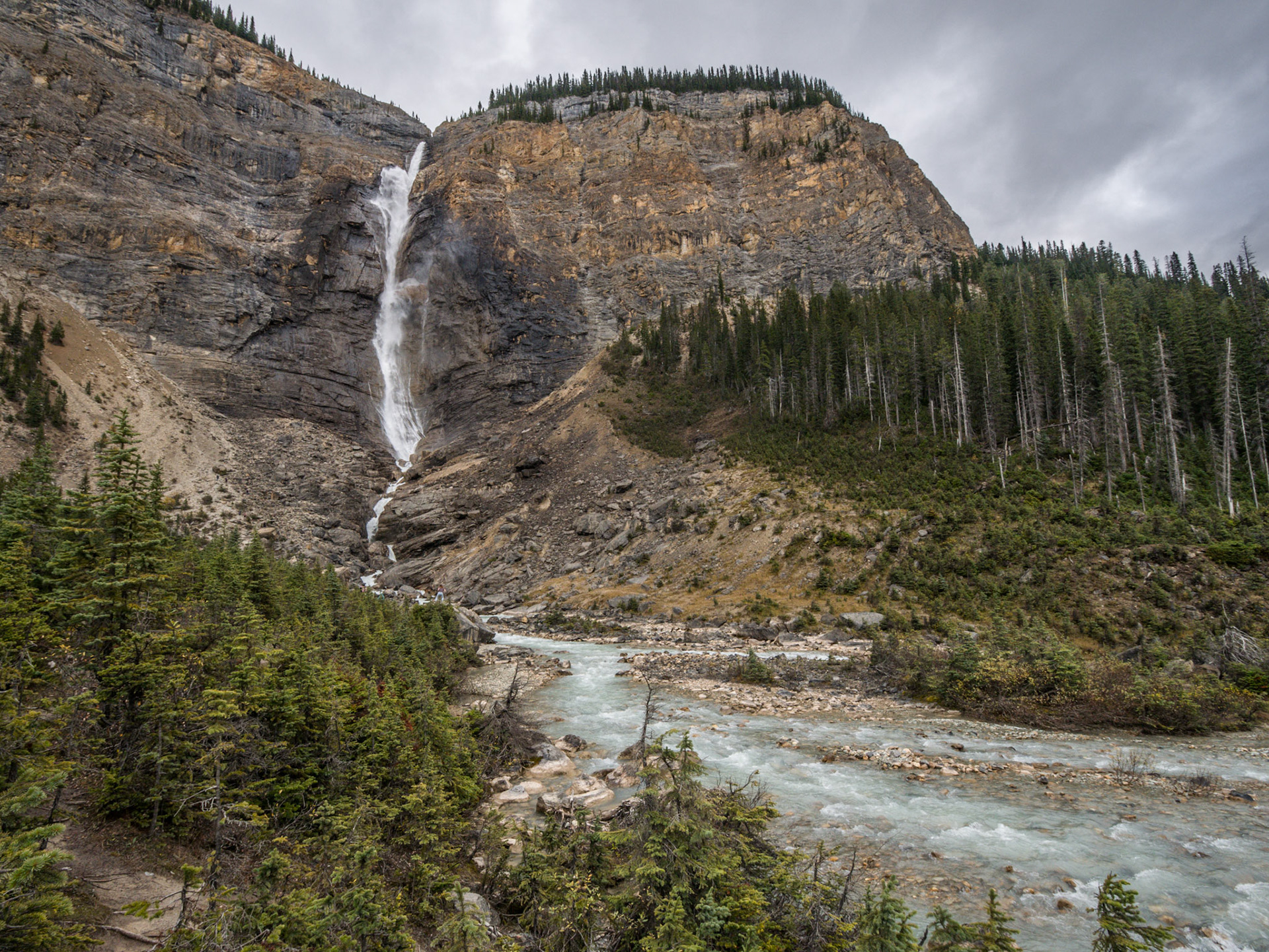 2nd highest waterfall in Canada