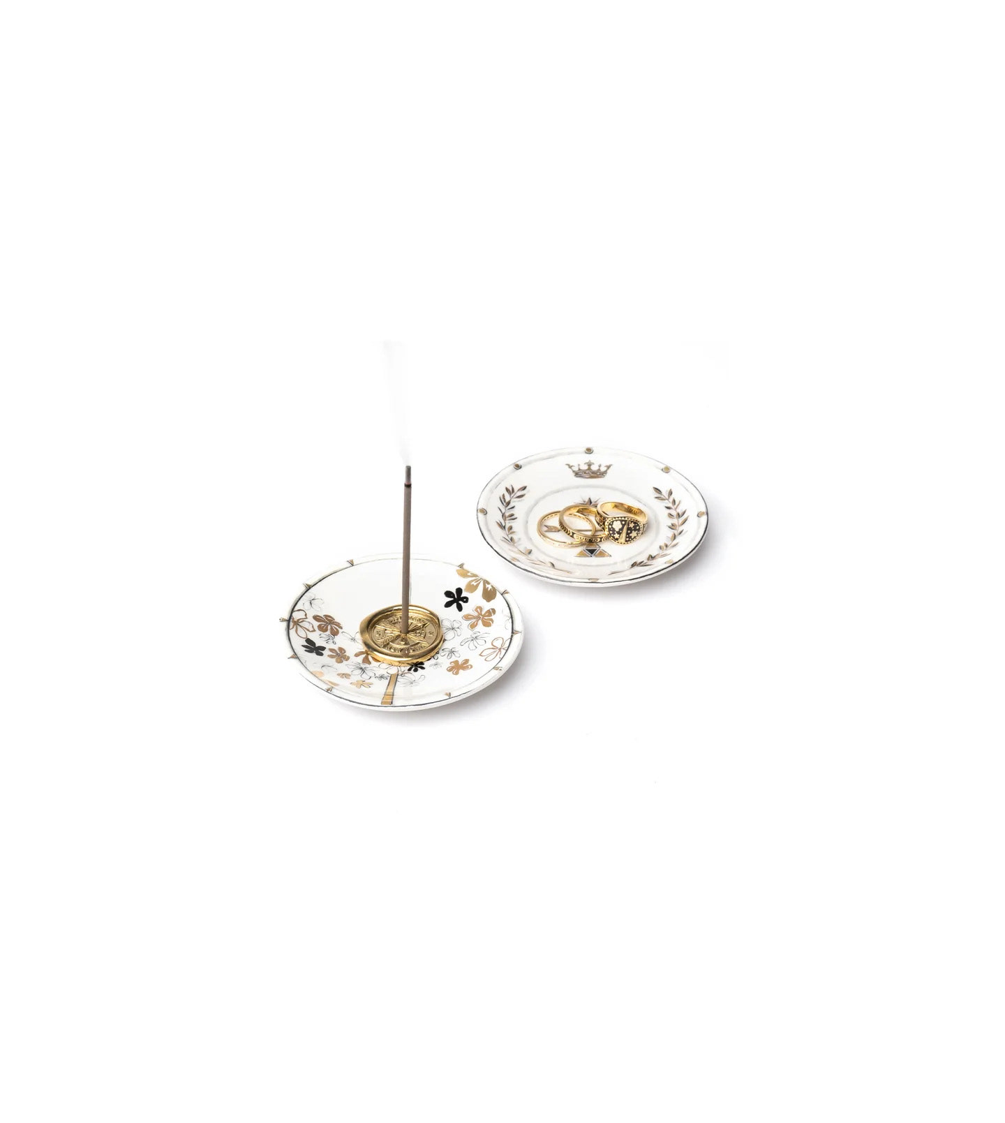 Incense in use on FoundRae mini plates