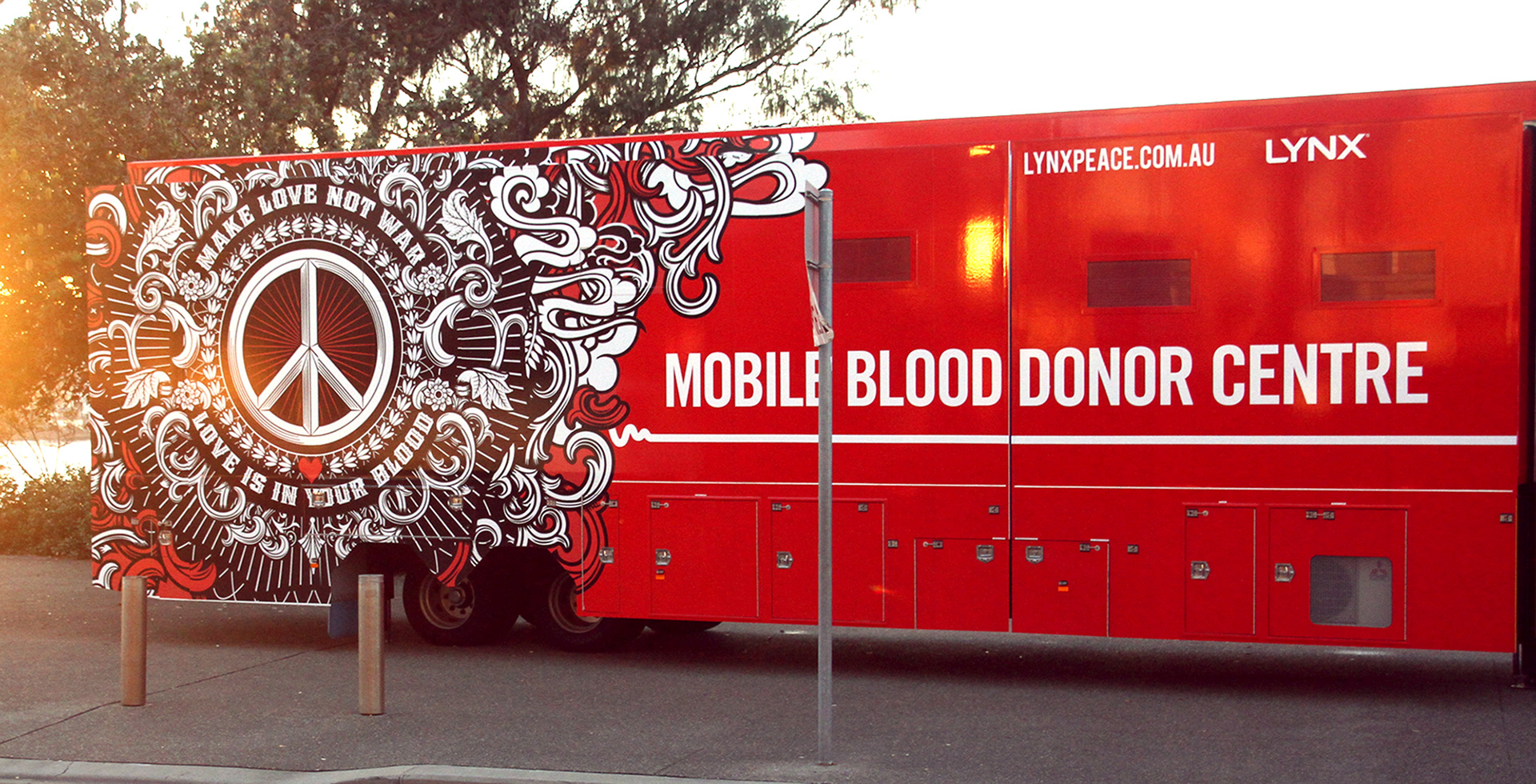 red cross blood donor centre lynx peace campaign activation