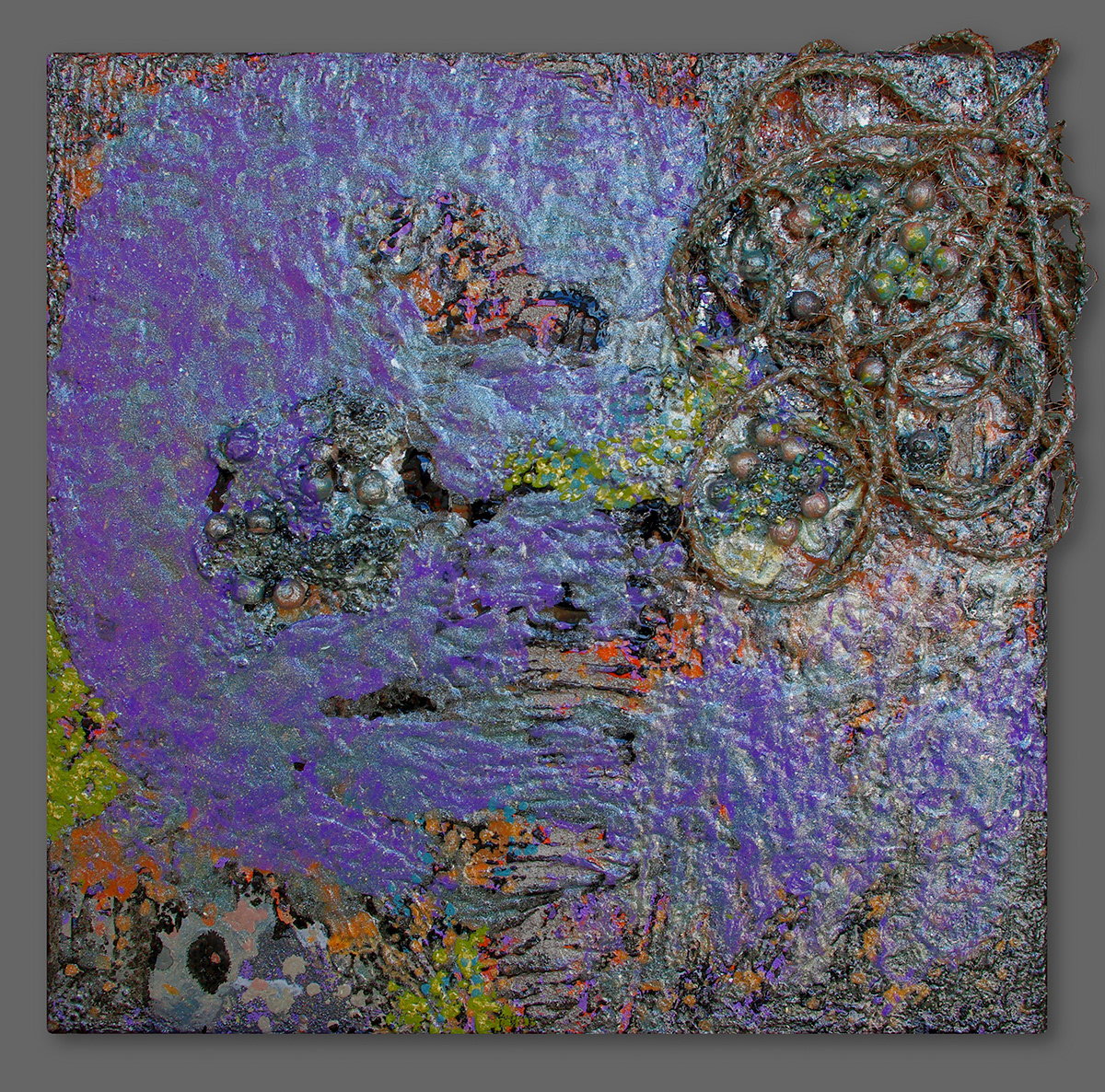 Eléments 07, acrylique, sable, corde et pigments métalliques sur toile, 50x50 cm.