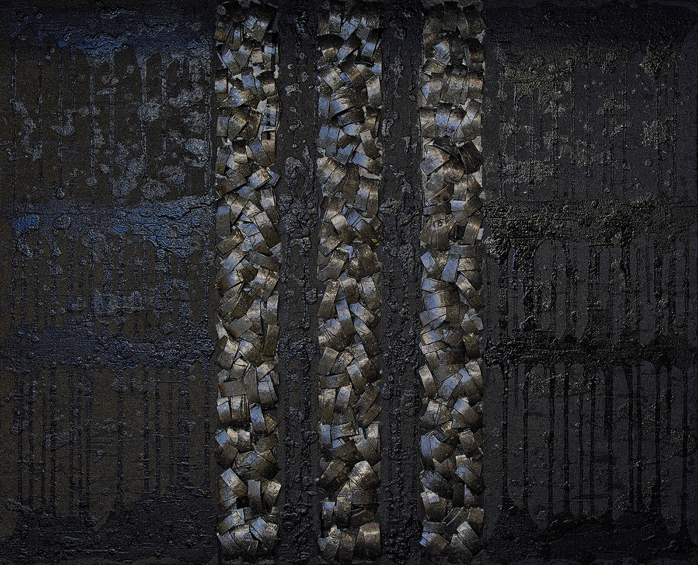 Psaume 130 (129), acrylique, sable, cartons impregnés de résine et pigments métalliques sur toile, 90x110 cm.