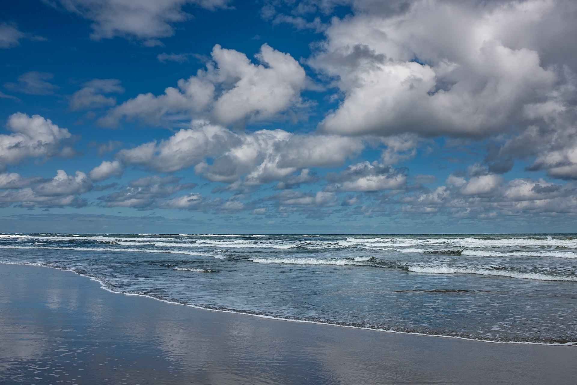 North Sea, Ameland, Netherlands (North Sea Coastal Path nr. 24, during the Wadden Sea Coastal Trip, Aug. 2025)