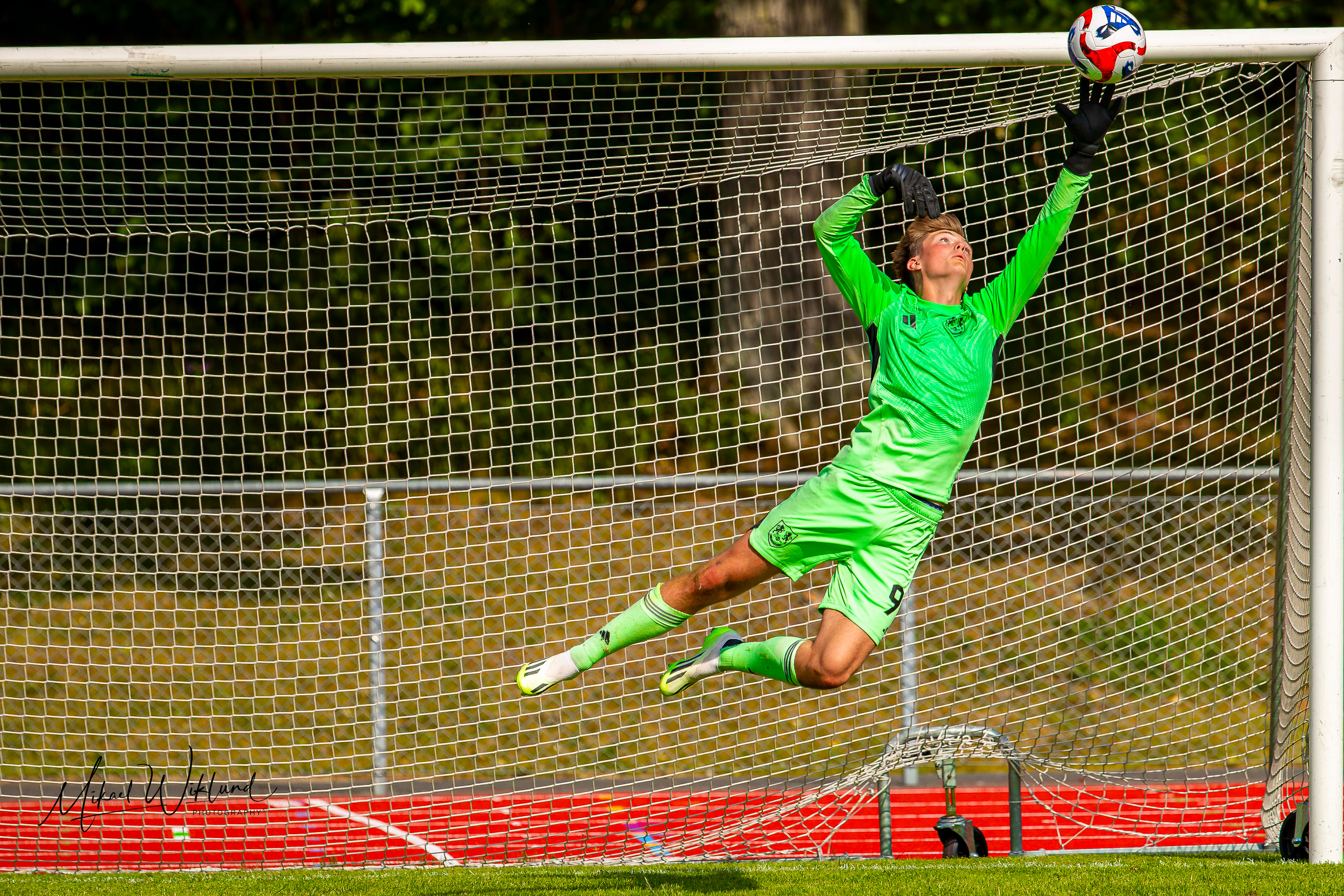 Canon 1DX, RF 300 2,8 III, f/3,5, 1/4000, ISO 250, 2 x Elinchrom ELB 1200