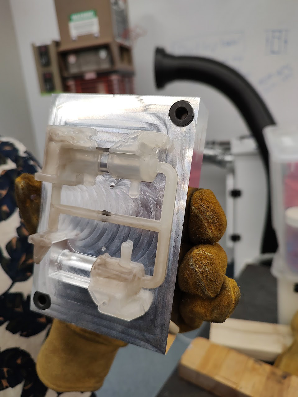 Under-exrtuded casting in the mold
