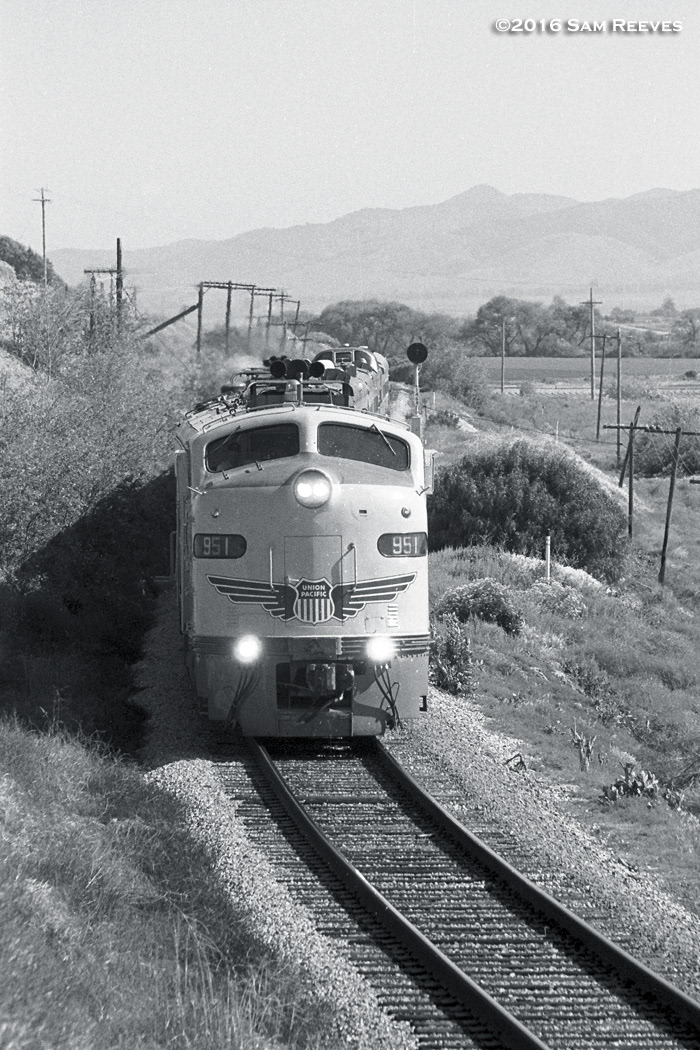 UP 951 near Soledad