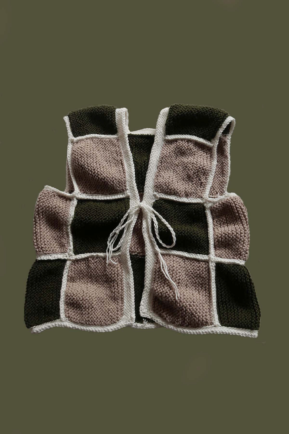 My first commission piece :) (I easily spent more than 36 hours on this)