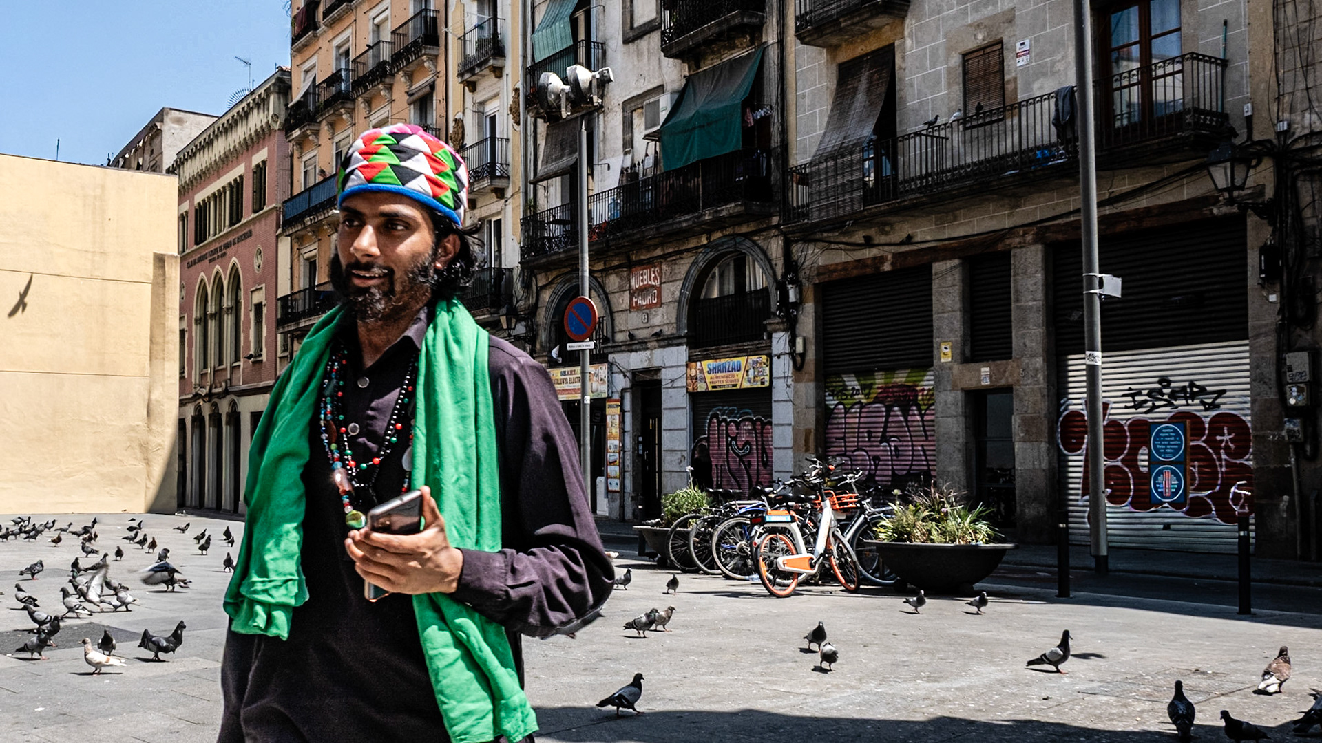 El Raval district dates back to Middle Ages when it once was the poorest area of the city. Now it is a lively, multi-cultural neighborhood with a large variety of cafes, restaurants and art studios