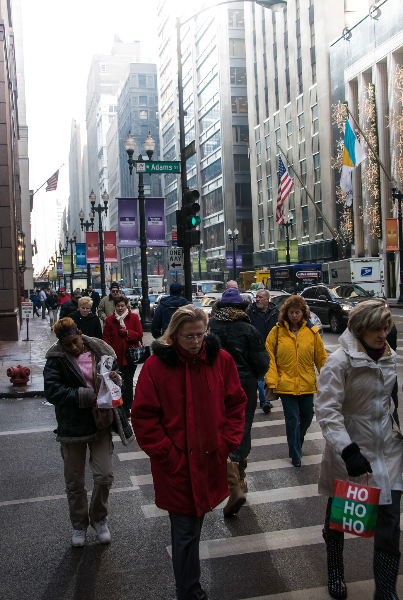 Christmas shoppers take a lunch break to check out a few more stores in the Loop