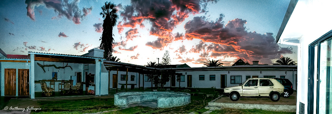 Early evening in the courtyard of Beach Garden Accomodation.