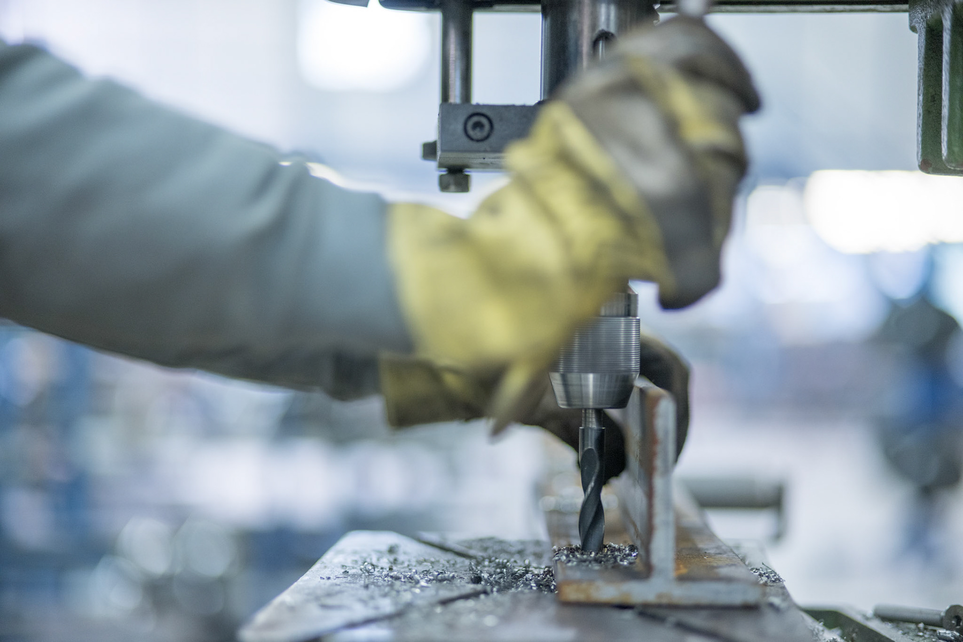 Titelgeschichte PVH vor Ort / Fa Schwendt am Mittwoch, 14.11.17  in Wertheim. Foto: Jakob Studnar