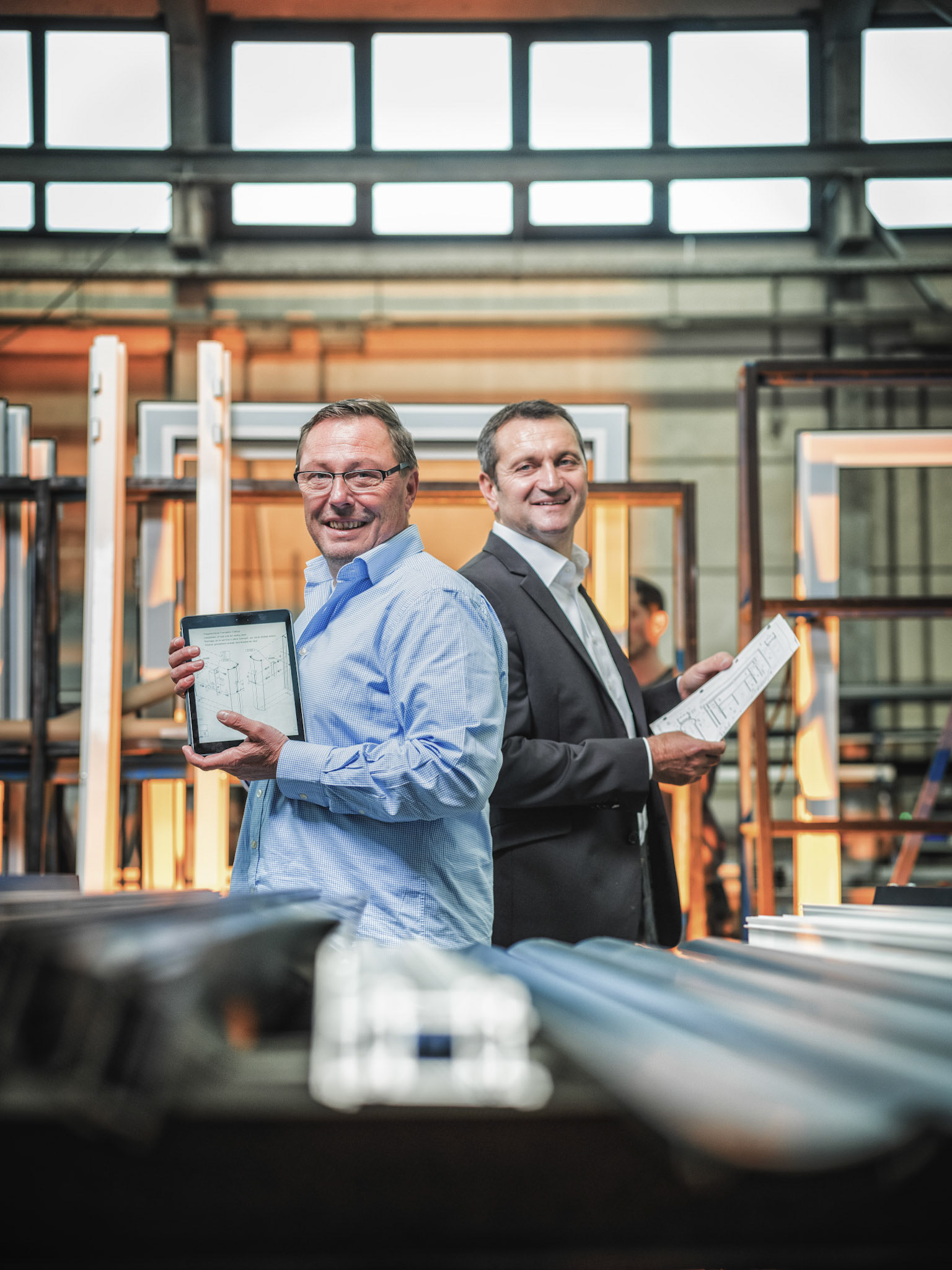 Titelgeschichte PVH vor Ort / Fa Schwendt am Mittwoch, 14.11.17  in Wertheim. Foto: Jakob Studnar